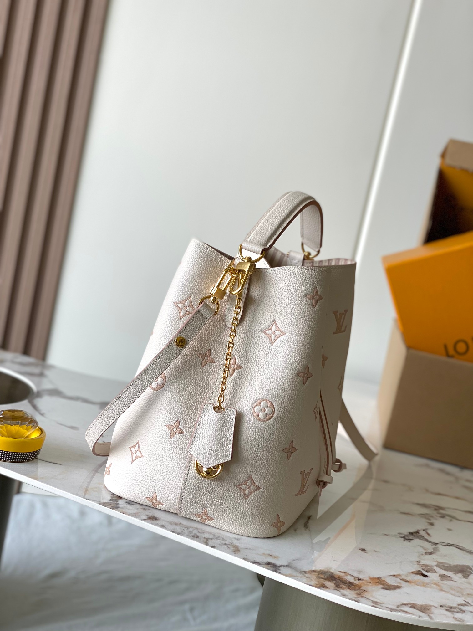 Bolso NéoNoé MM Louis Vuitton - Imagen 2