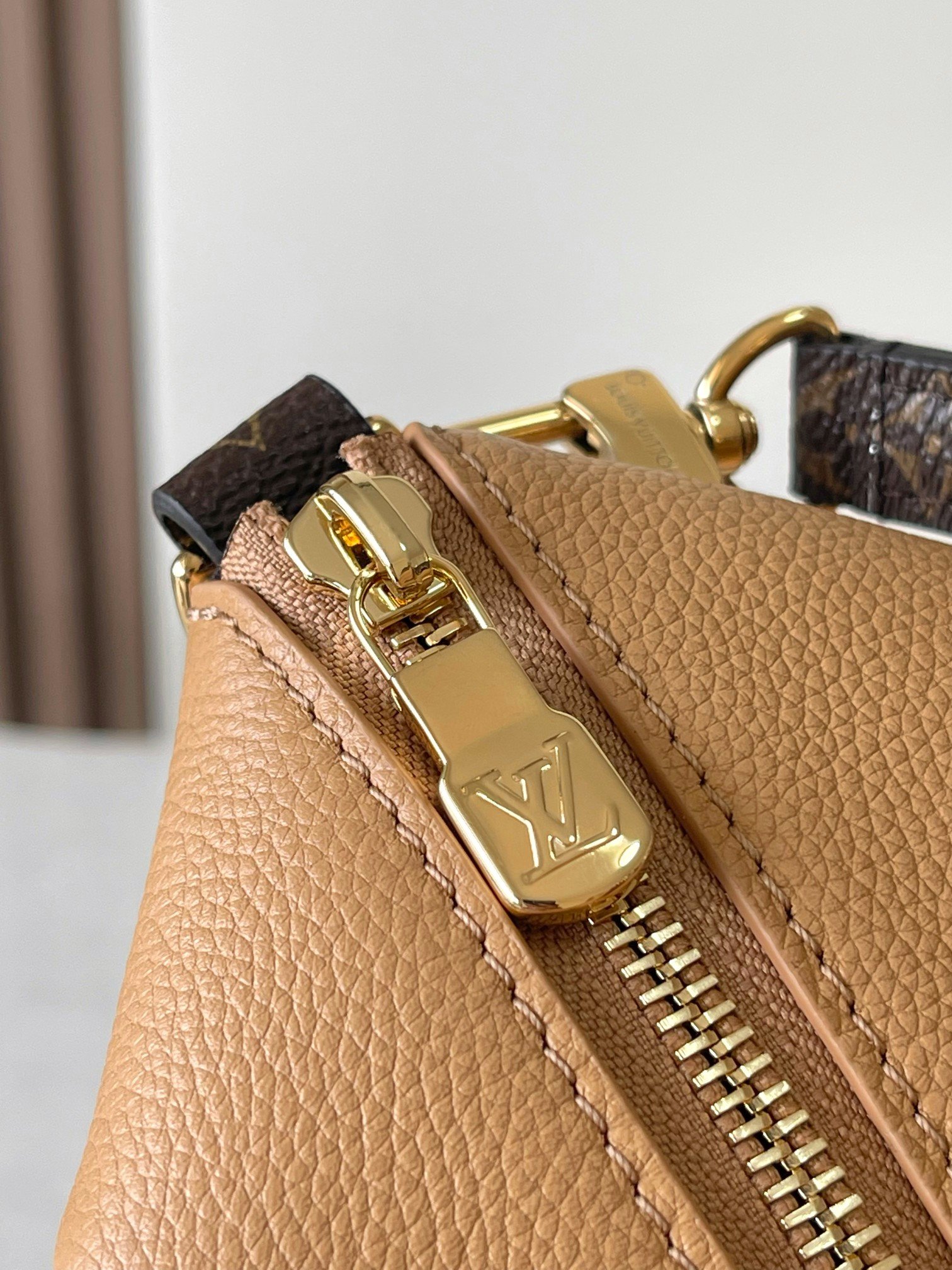 Bolso Multipass Louis Vuitton - Imagen 4