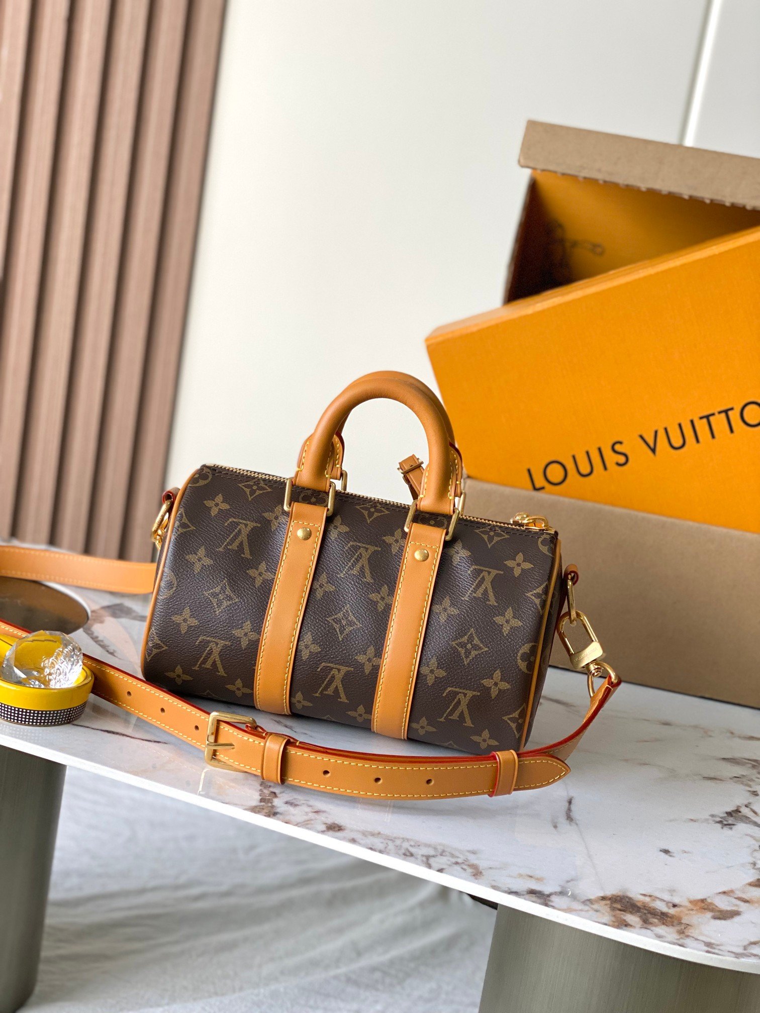 Bolso Keepall 25 con bandolera Louis Vuitton - Imagen 3