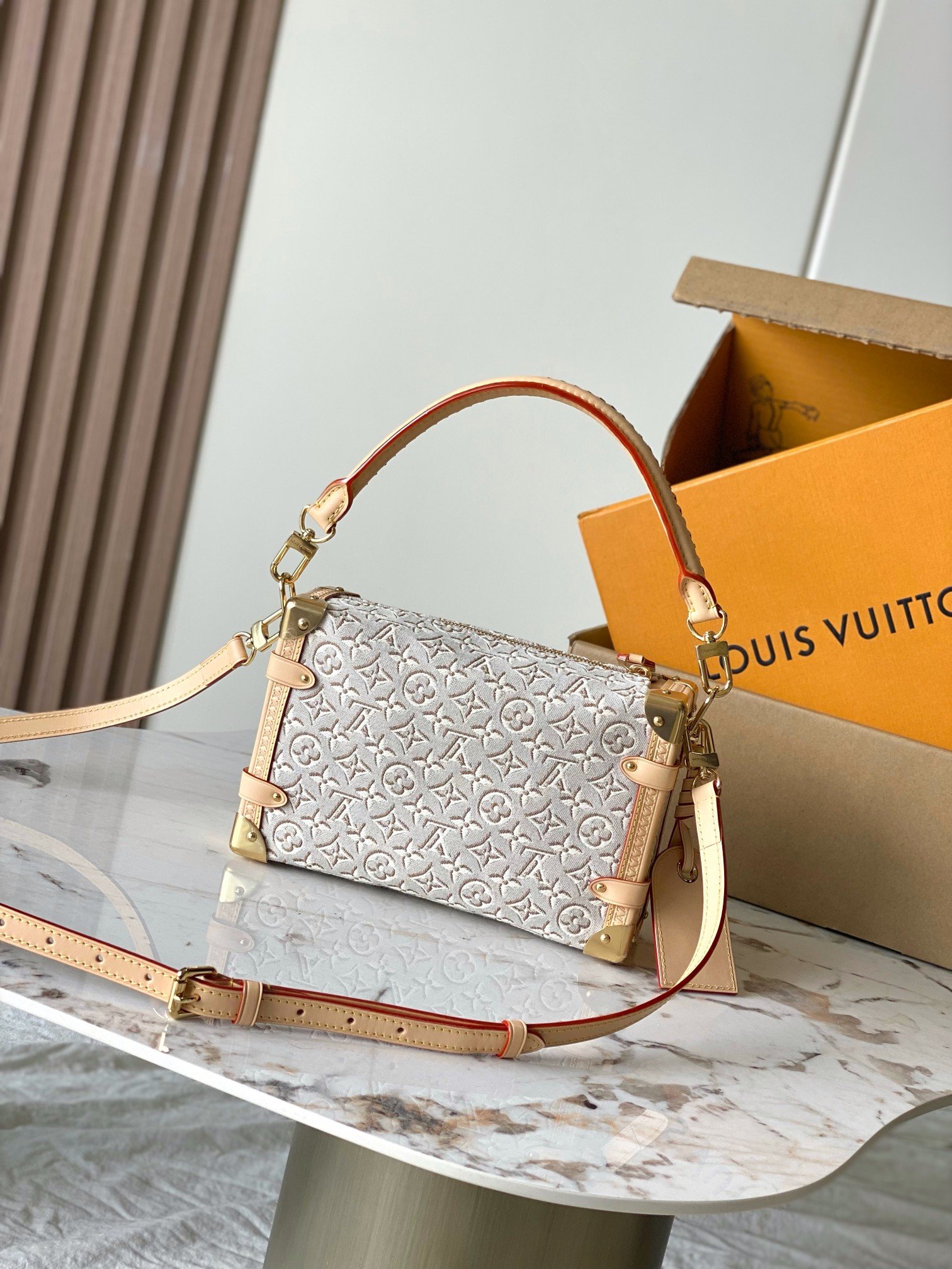 Bolso Side Trunk MM Louis Vuitton - Imagen 3