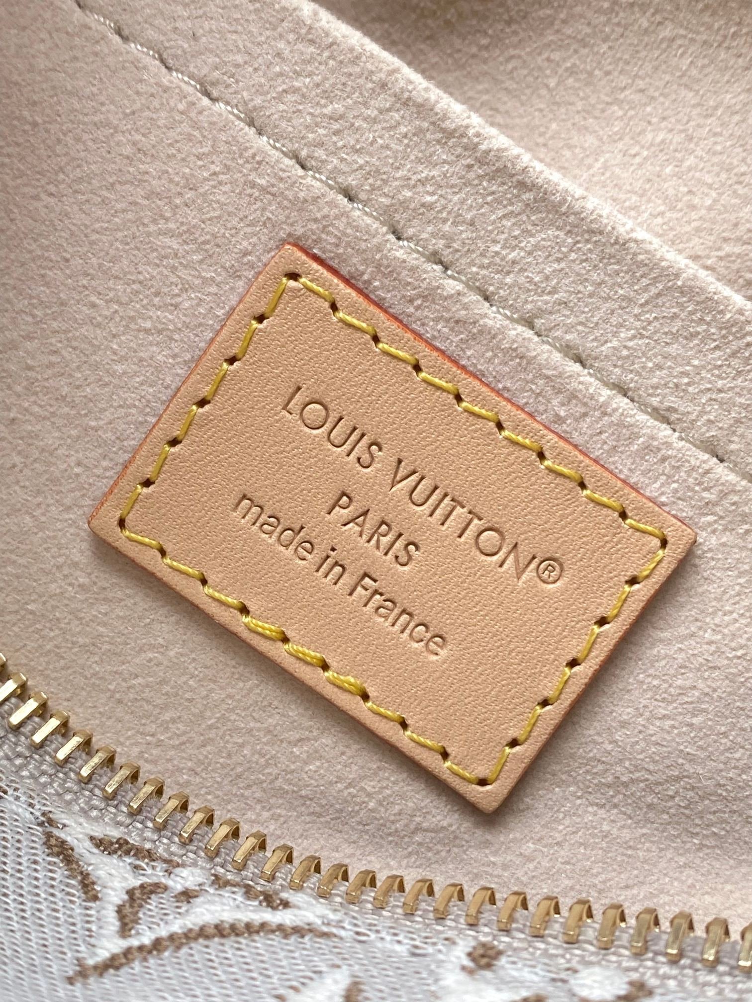 Bolso Side Trunk MM Louis Vuitton - Imagen 10