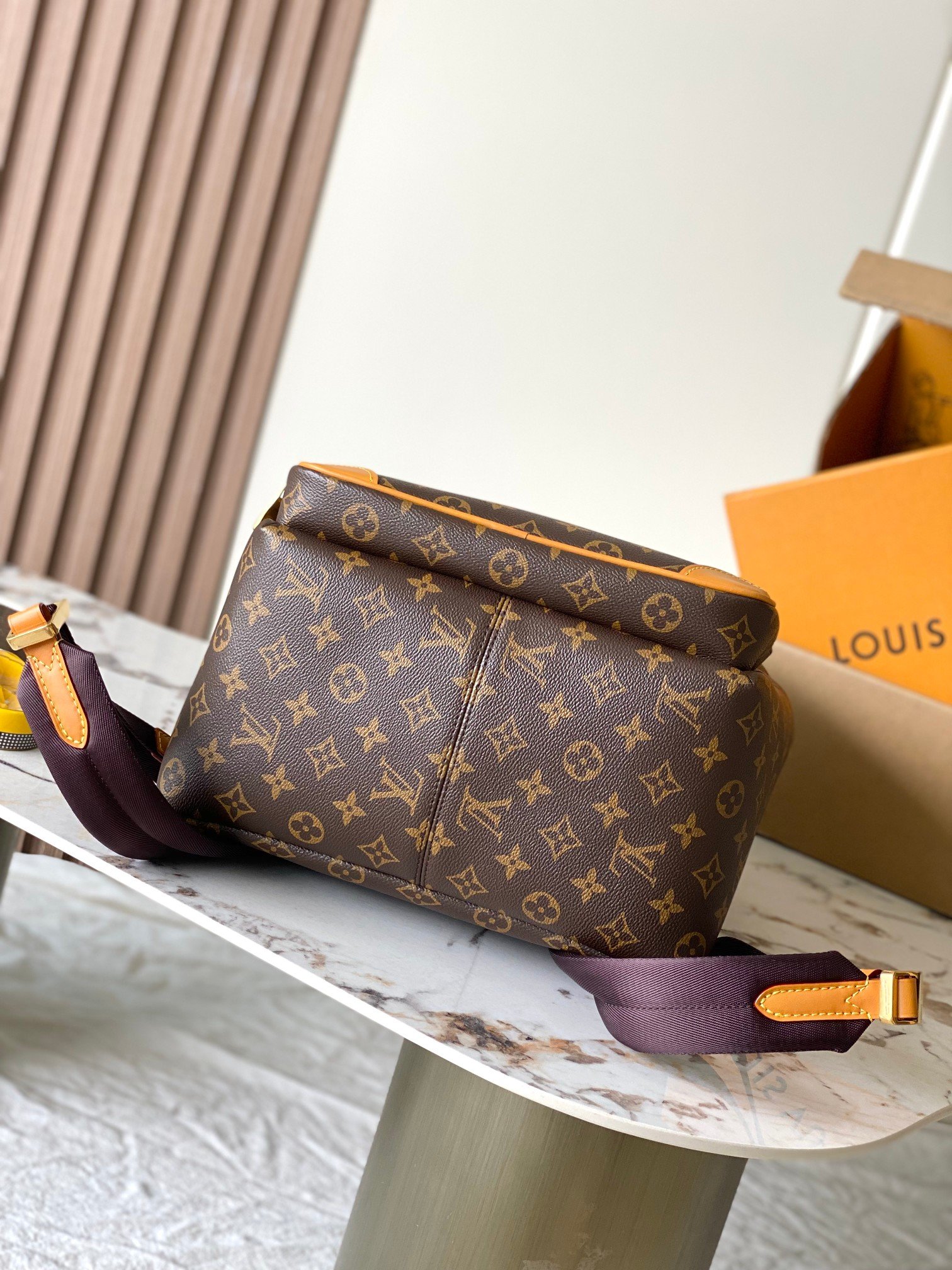 Mochila Discovery Cargo Louis Vuitton - Imagen 4
