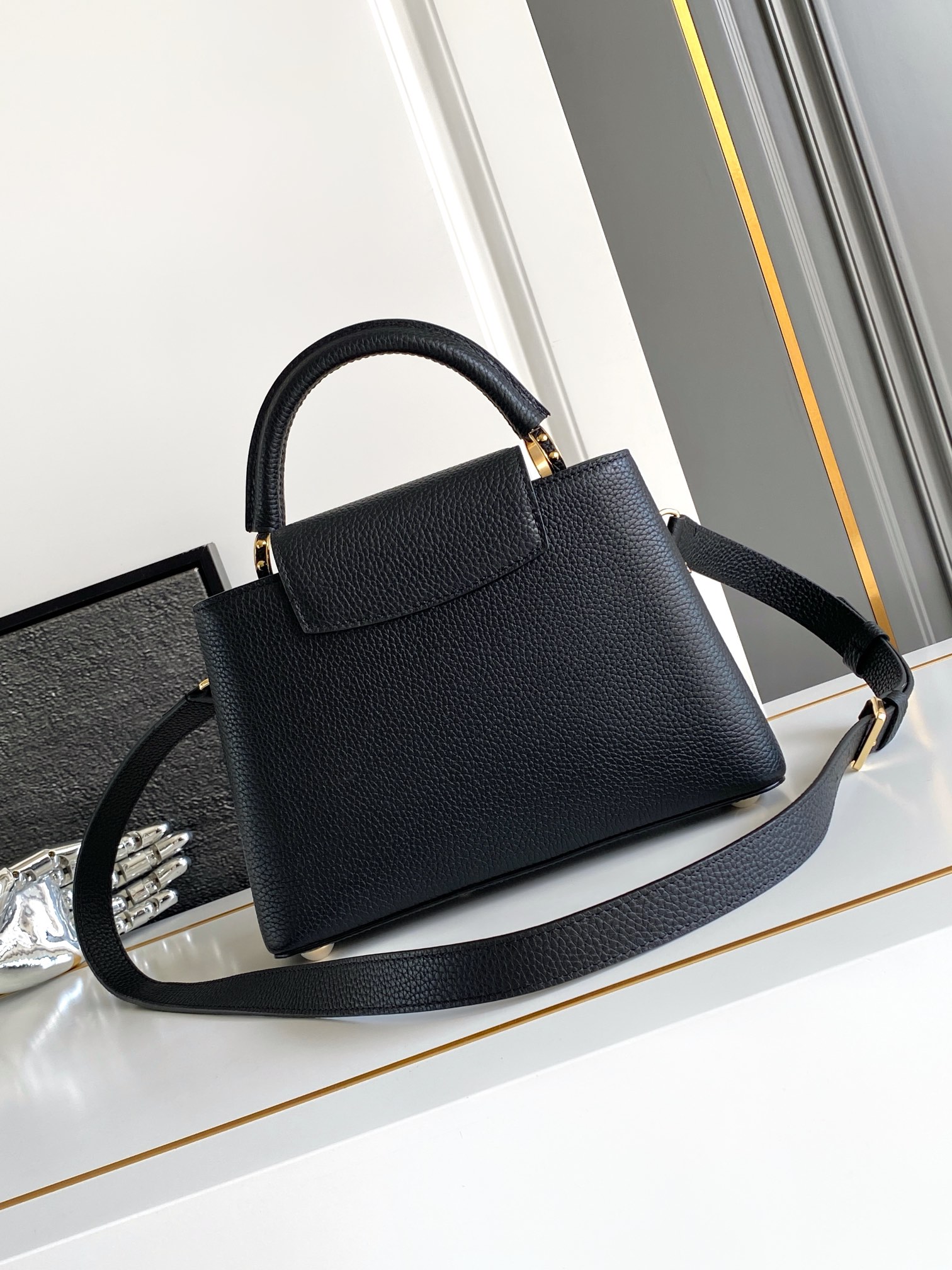 Bolso Capucines BB Louis Vuitton - Imagen 3