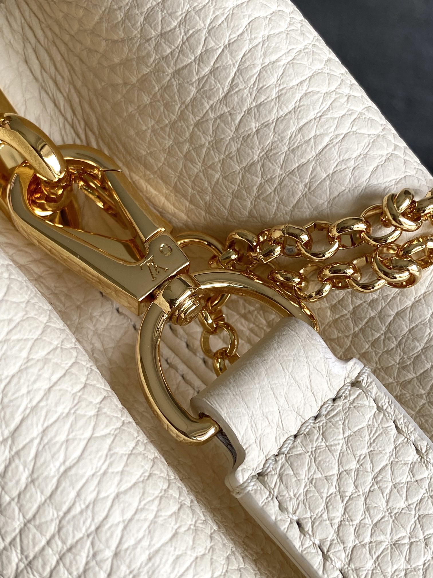 Bolso Capucines BB Louis Vuitton - Imagen 6