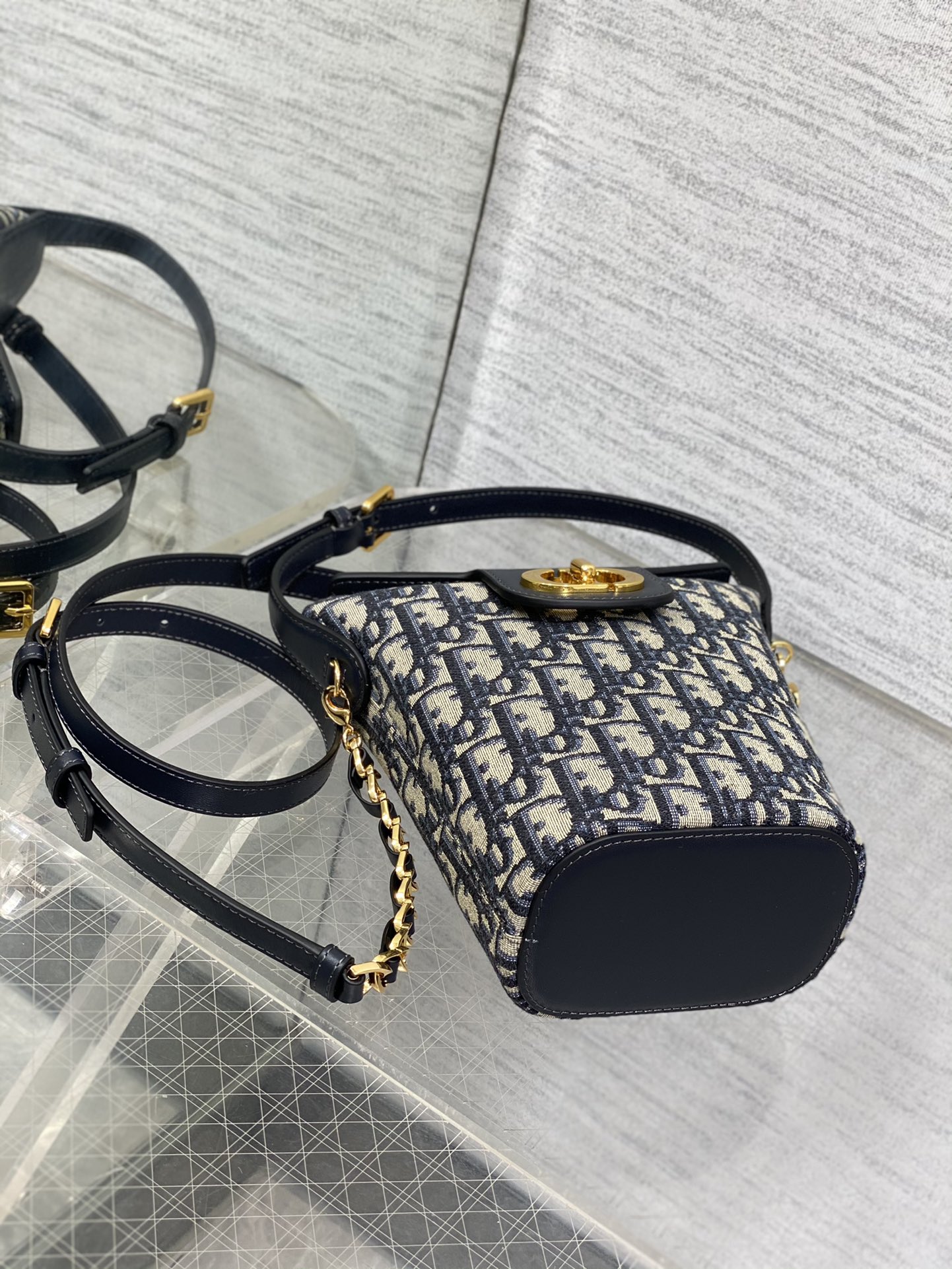 Mini Bolso Dior Amber 30 Montaigne - Imagen 5