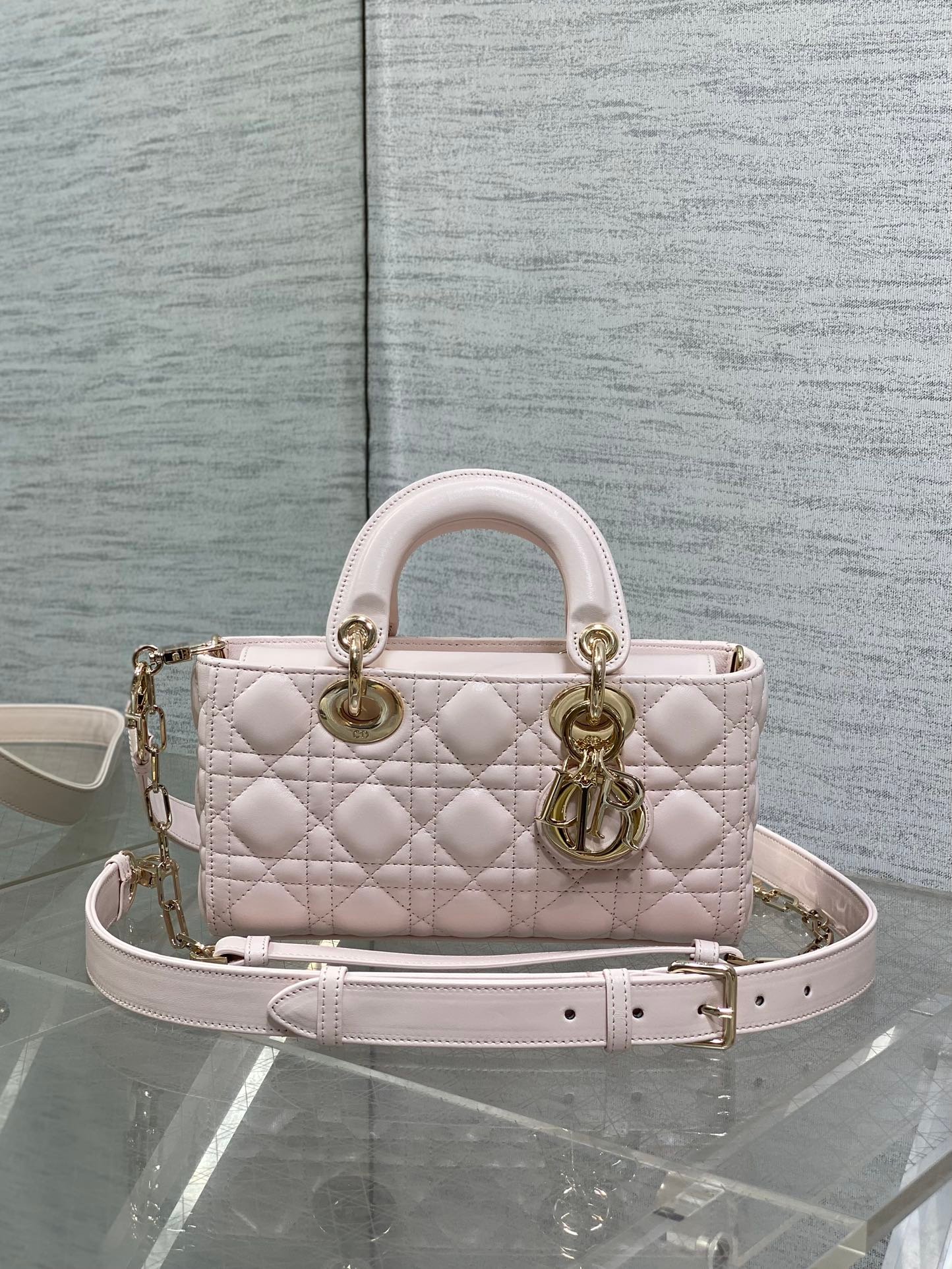 Bolso pequeño Lady D-Joy Dior