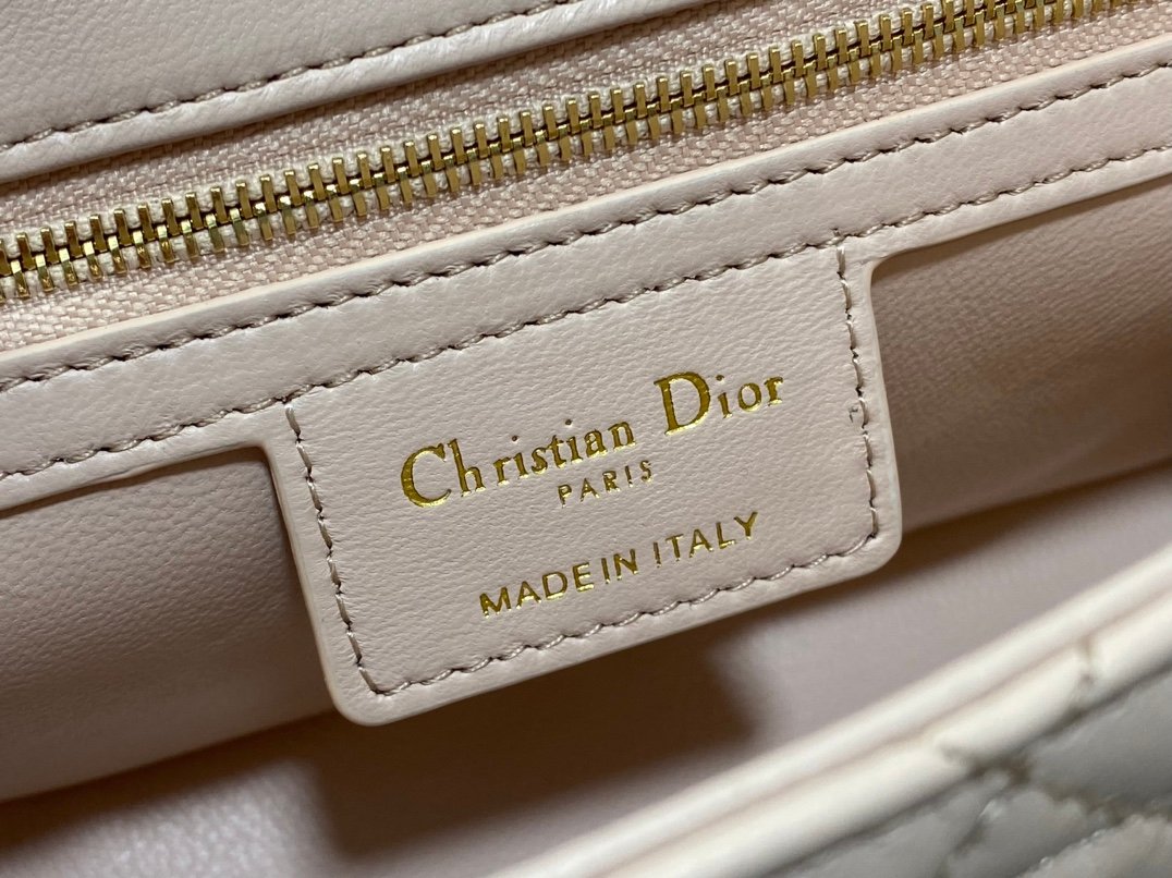 Bolso pequeño Soft Dior Caro - Imagen 9