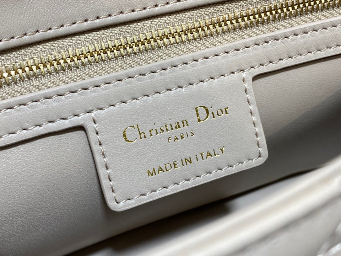 Bolso pequeño Soft Dior Caro - Imagen 8