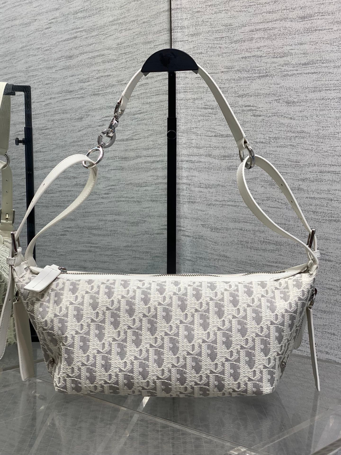 Bolso pequeño D-Journey Dior