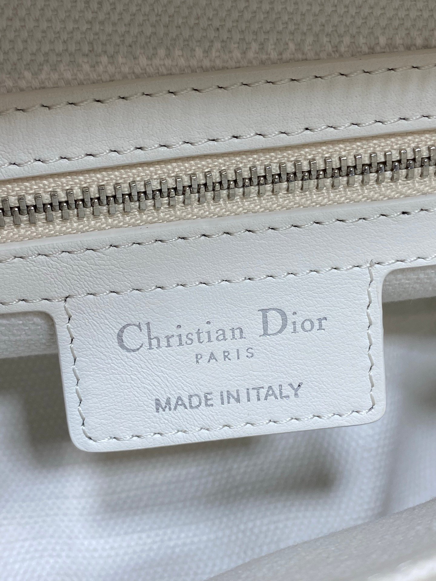 Bolso pequeño D-Journey Dior - Imagen 9