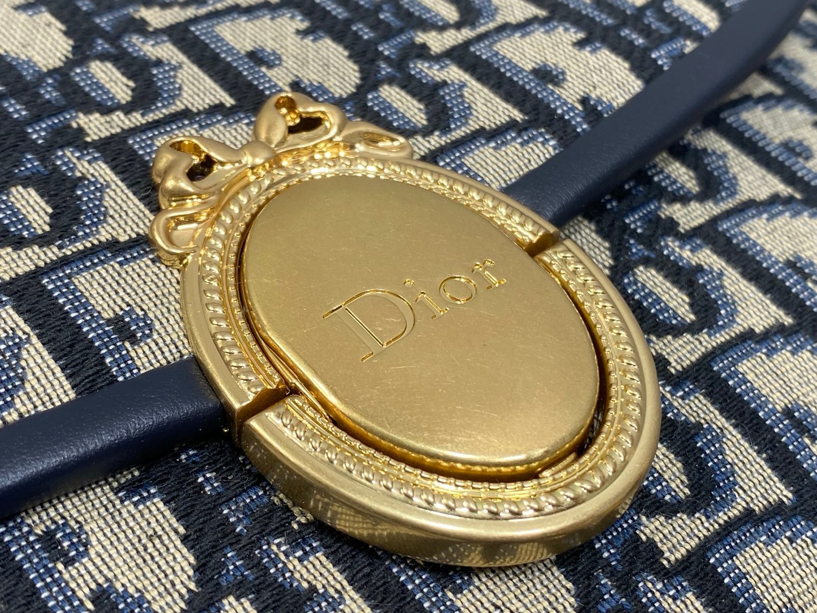 Bolso Dior Médaillon con solapa - Imagen 5