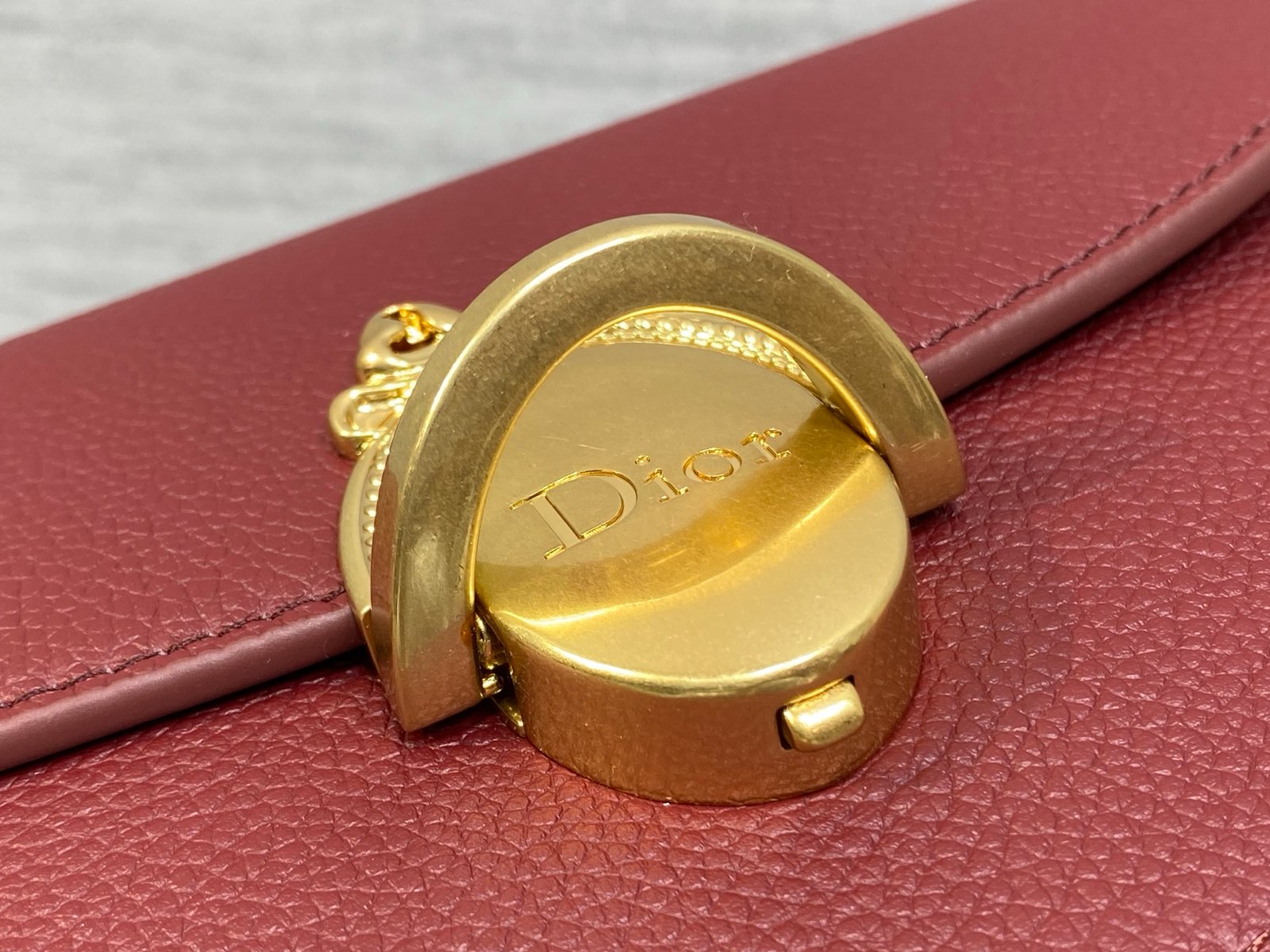 Bolso pequeño Dior Médaillon con solapa - Imagen 6