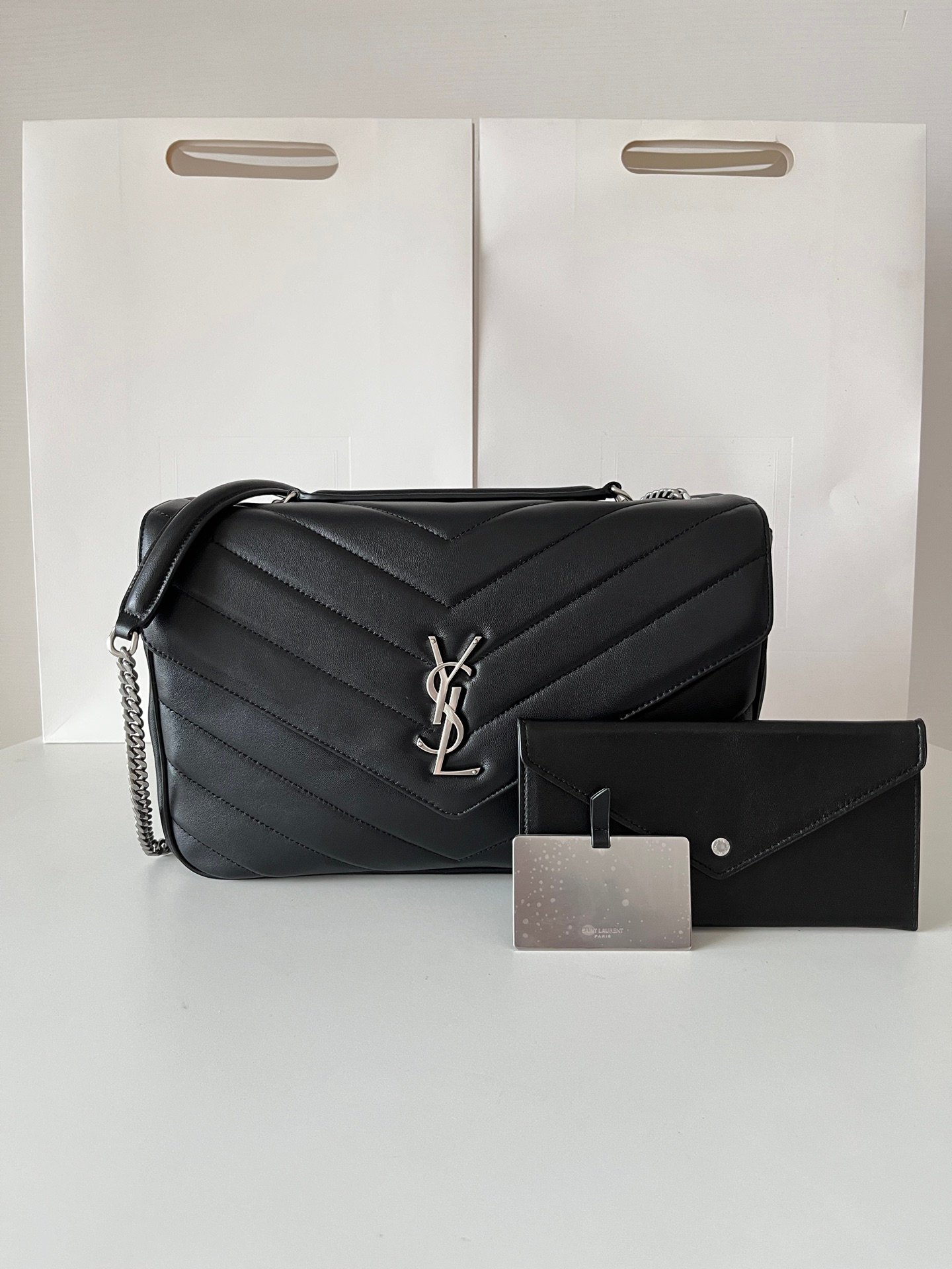 Bolso Loulou mediano YSL