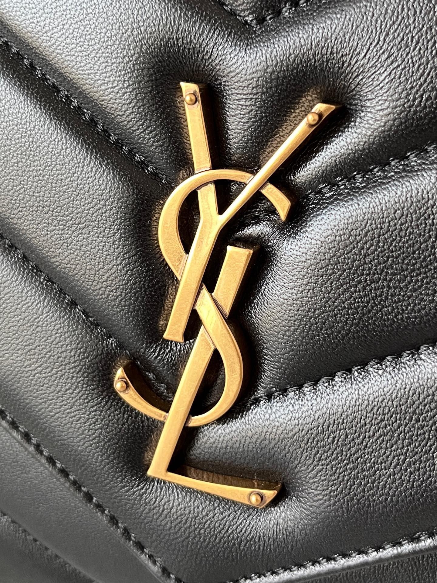 Bolso Loulou mediano YSL - Imagen 5