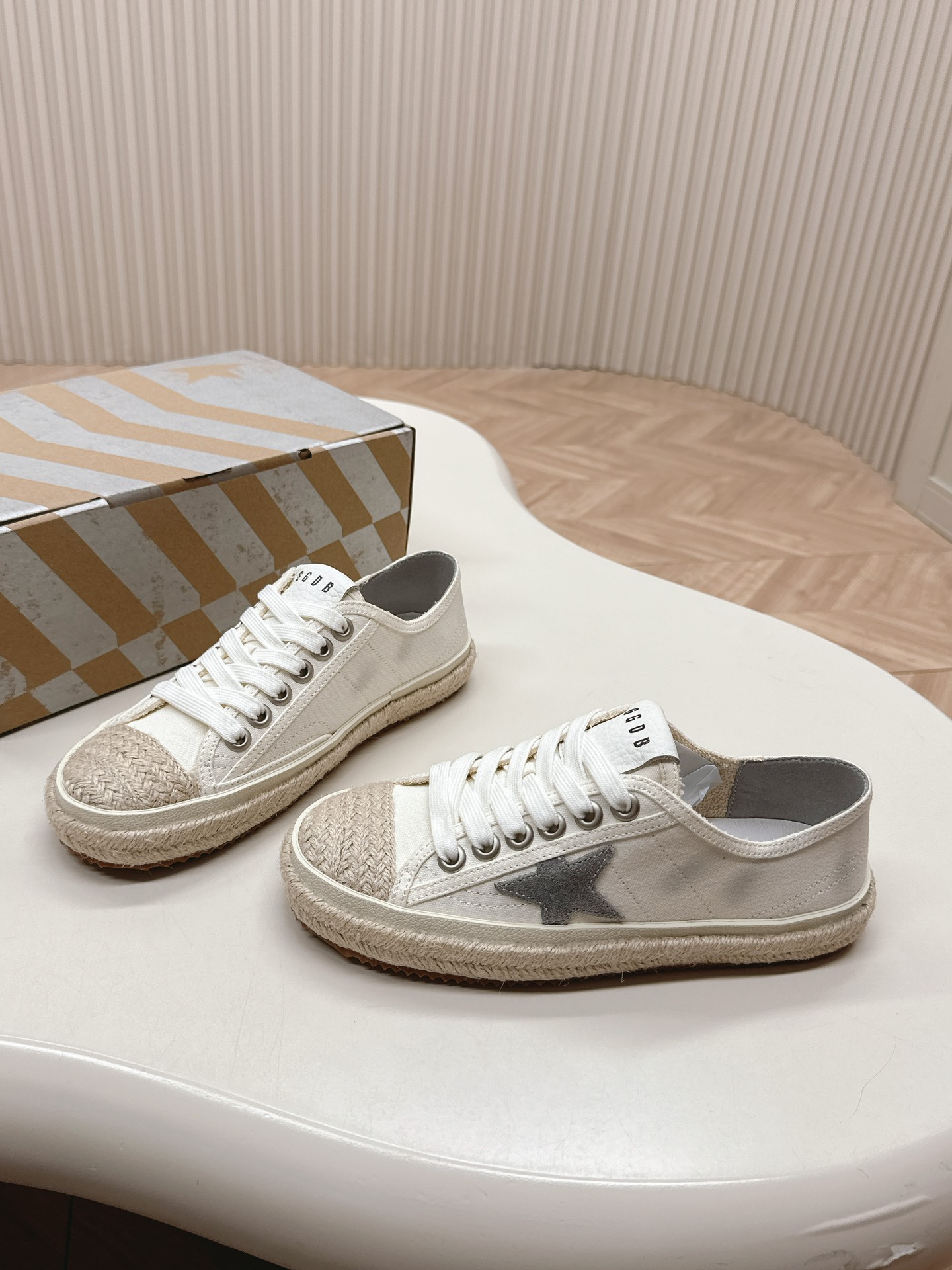 Zapatillas V-Star Golden Goose - Imagen 2