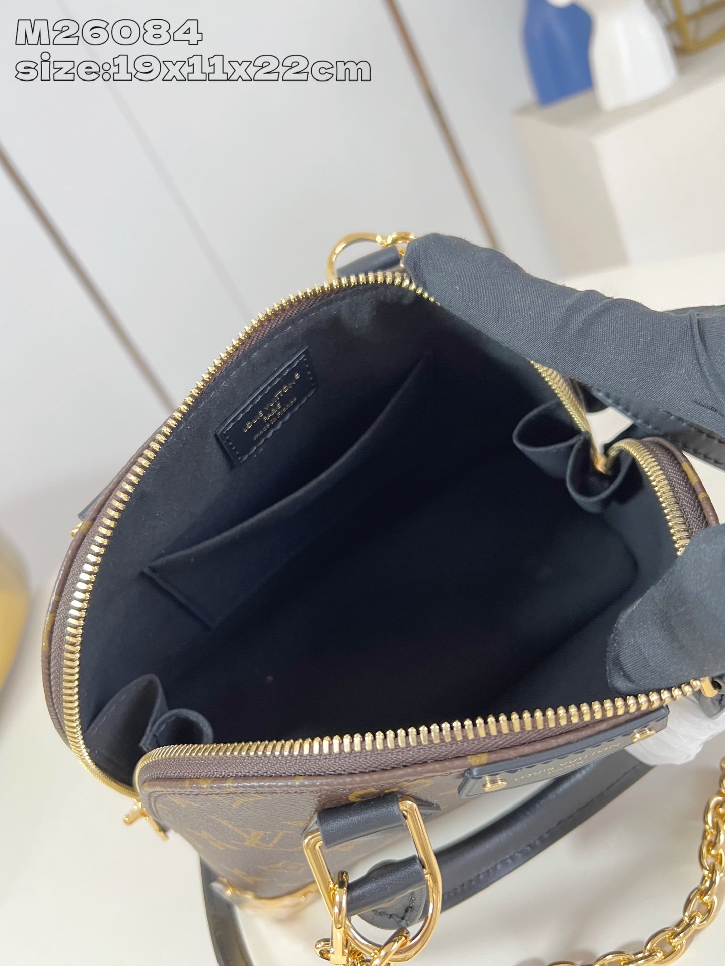 Bolso Alma Trunk BB Louis Vuitton - Imagen 11