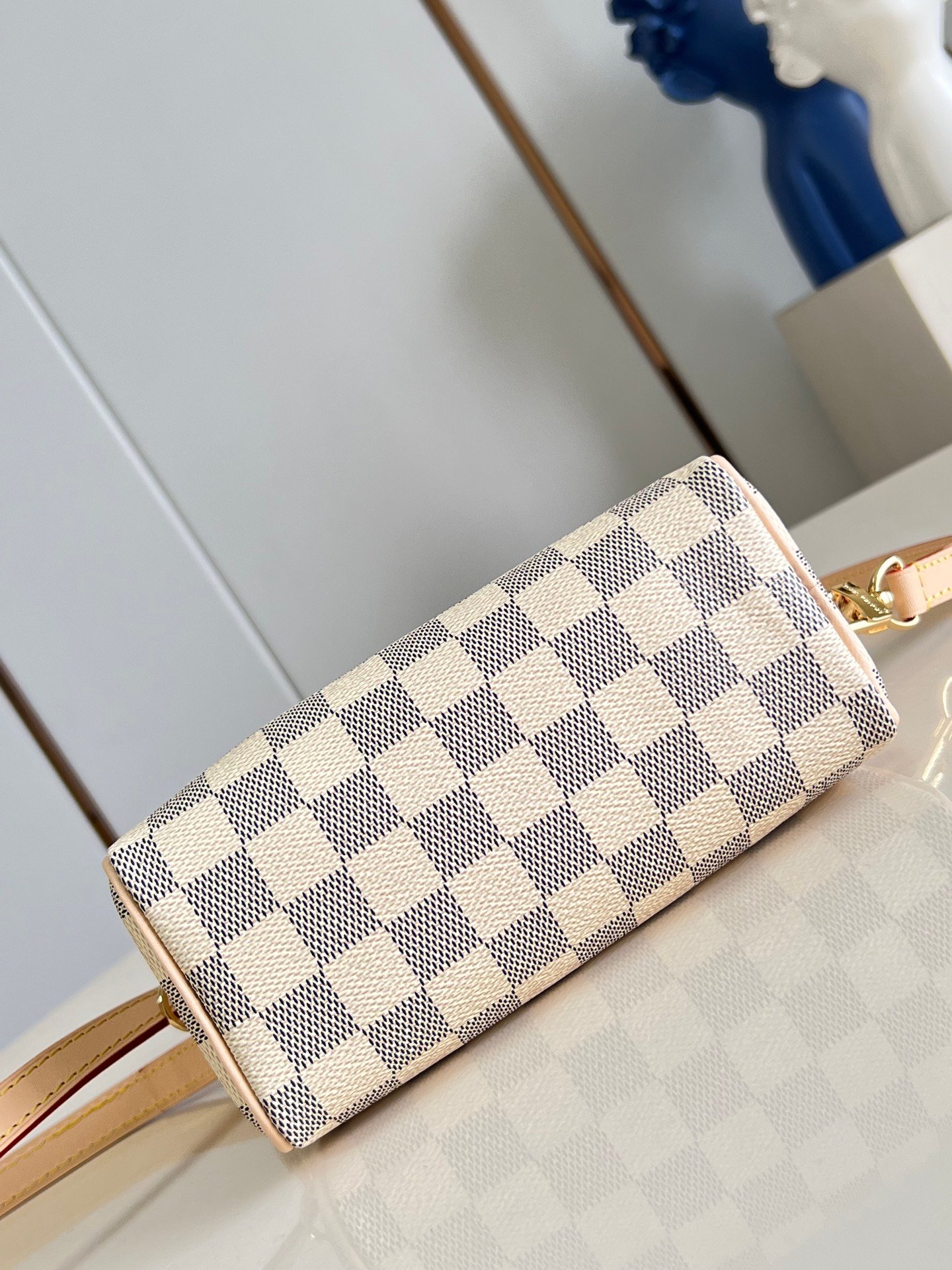 Bolso Nano Speedy Louis Vuitton - Imagen 5