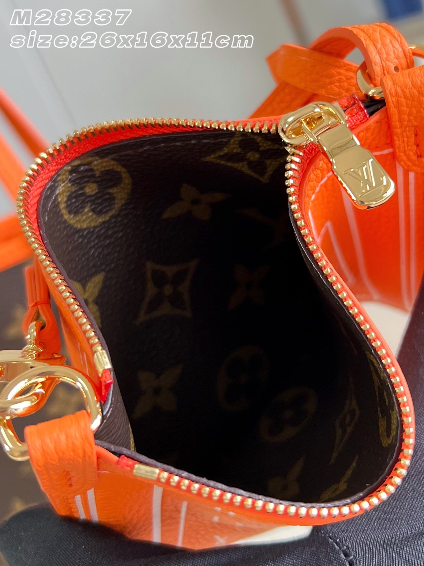Bolso Neverfull Inside Out BB con bandolera Louis Vuitton - Imagen 12