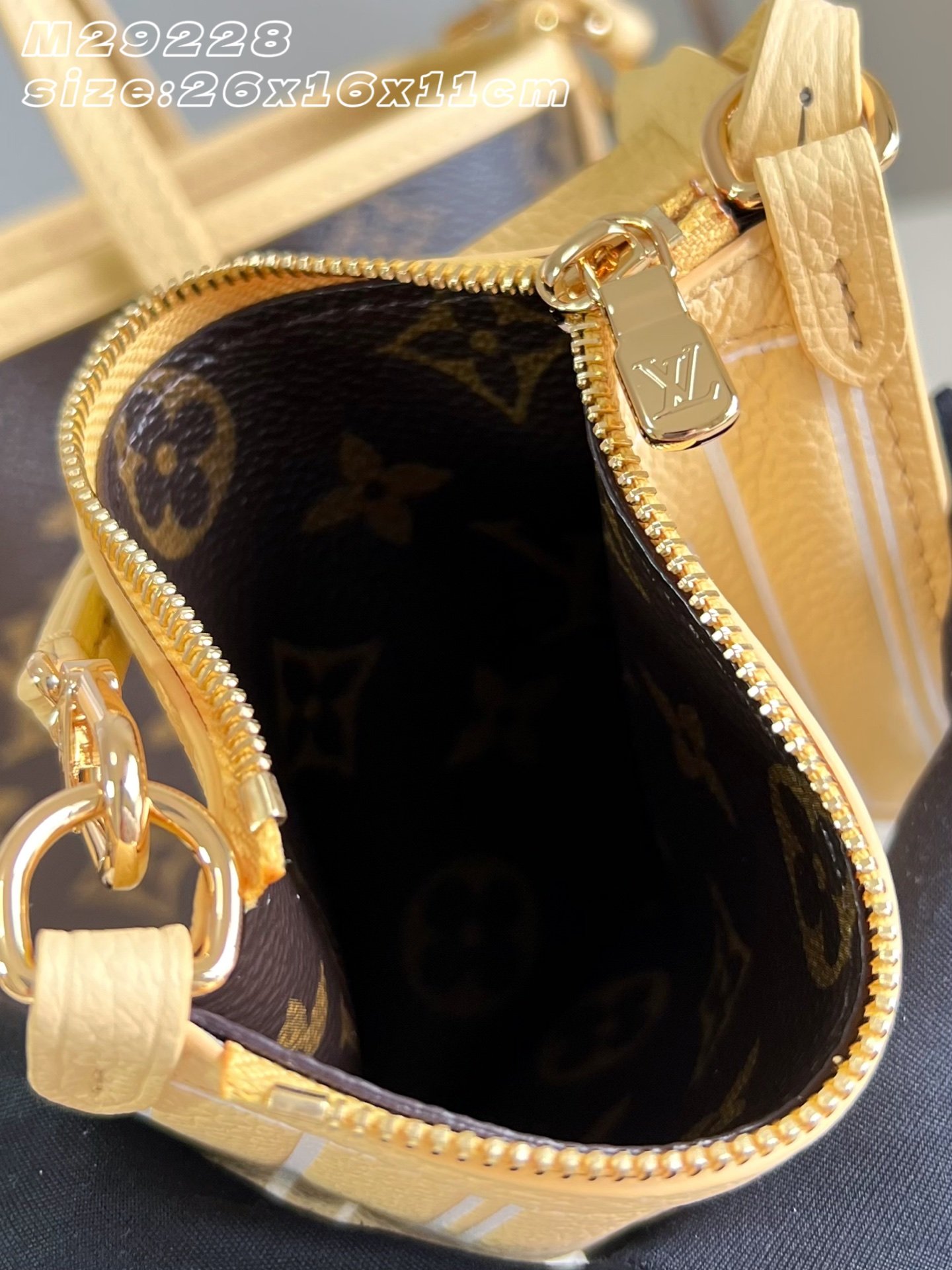 Bolso Neverfull Inside Out BB con bandolera Louis Vuitton - Imagen 12