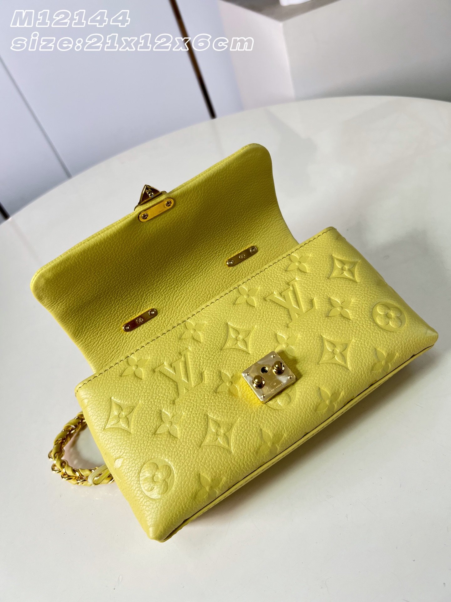 Bolso Nano Madeleine Louis Vuitton - Imagen 6