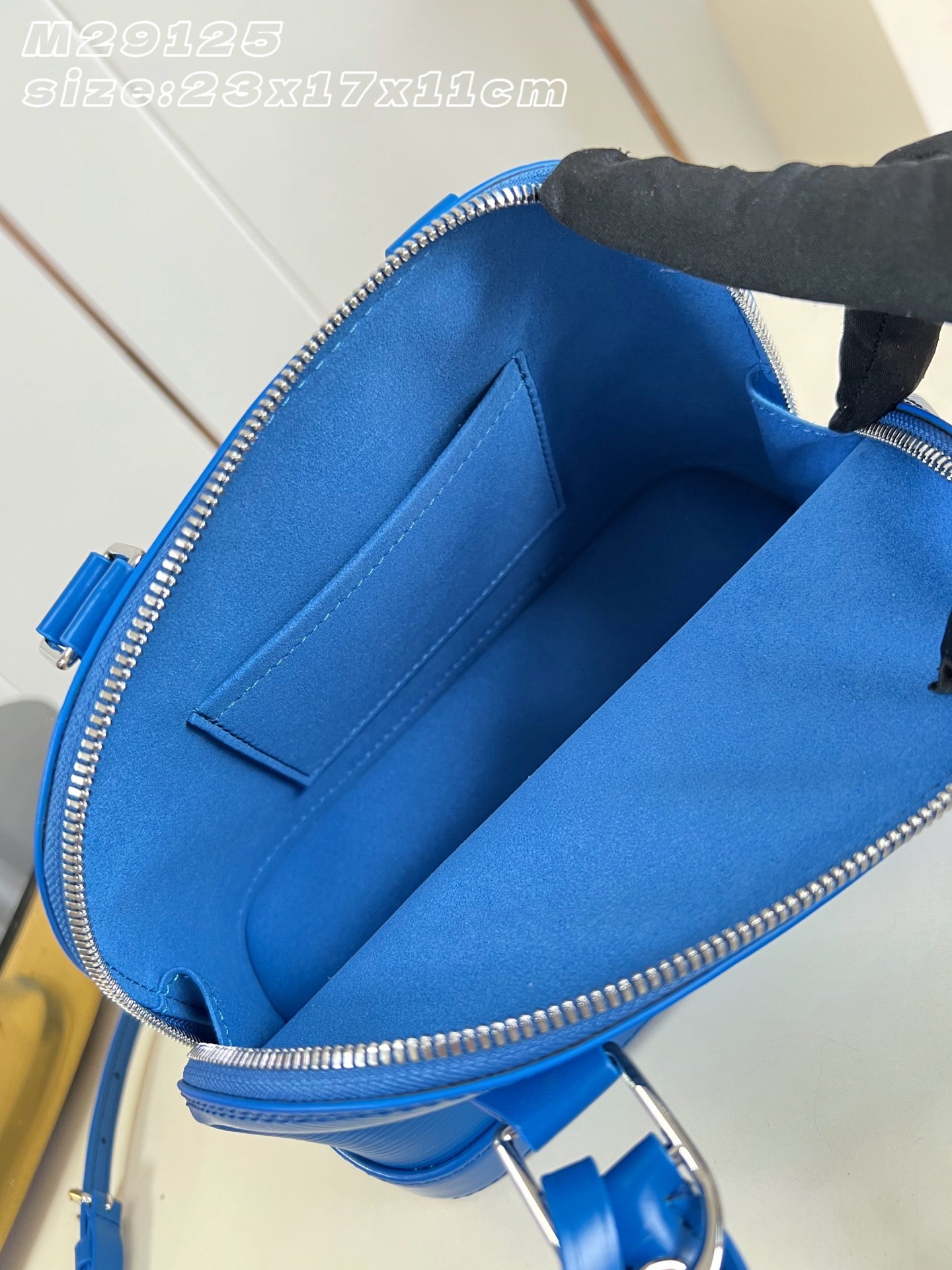 Bolso Alma BB Louis Vuitton - Imagen 11