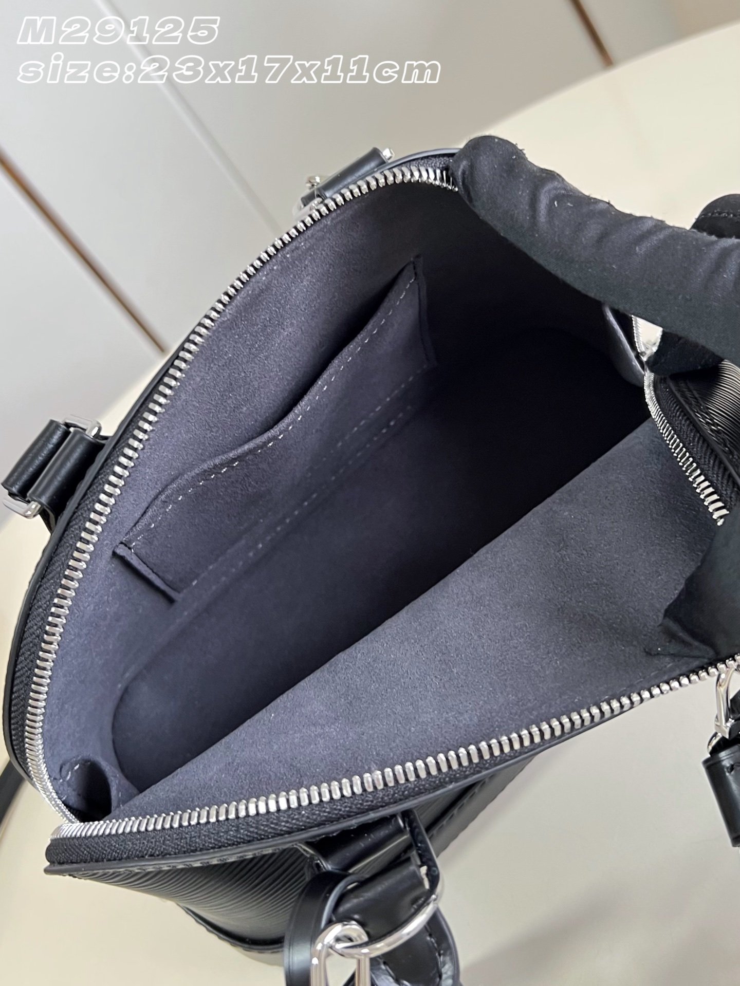 Bolso Alma BB Louis Vuitton - Imagen 11