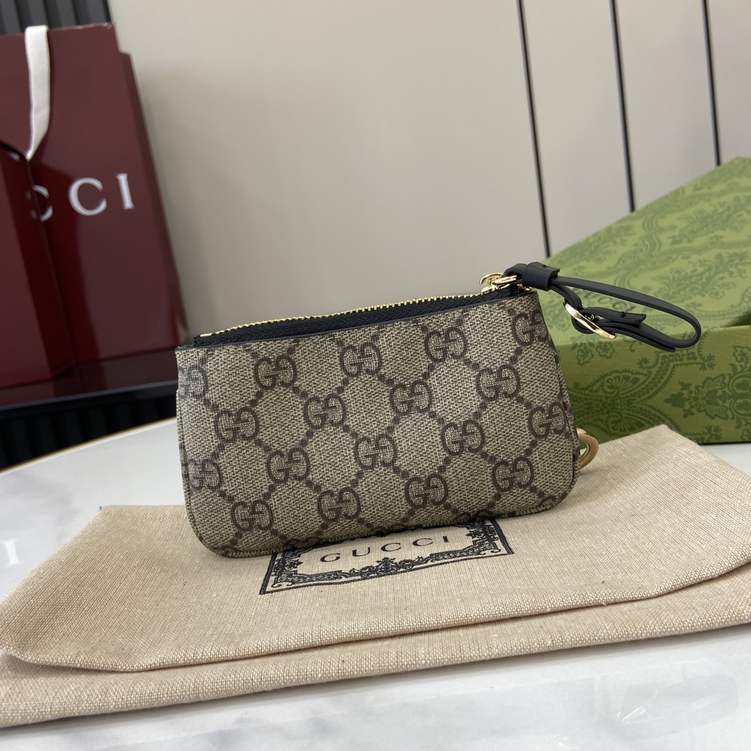 Funda para llaves GG Emblem Gucci - Imagen 2