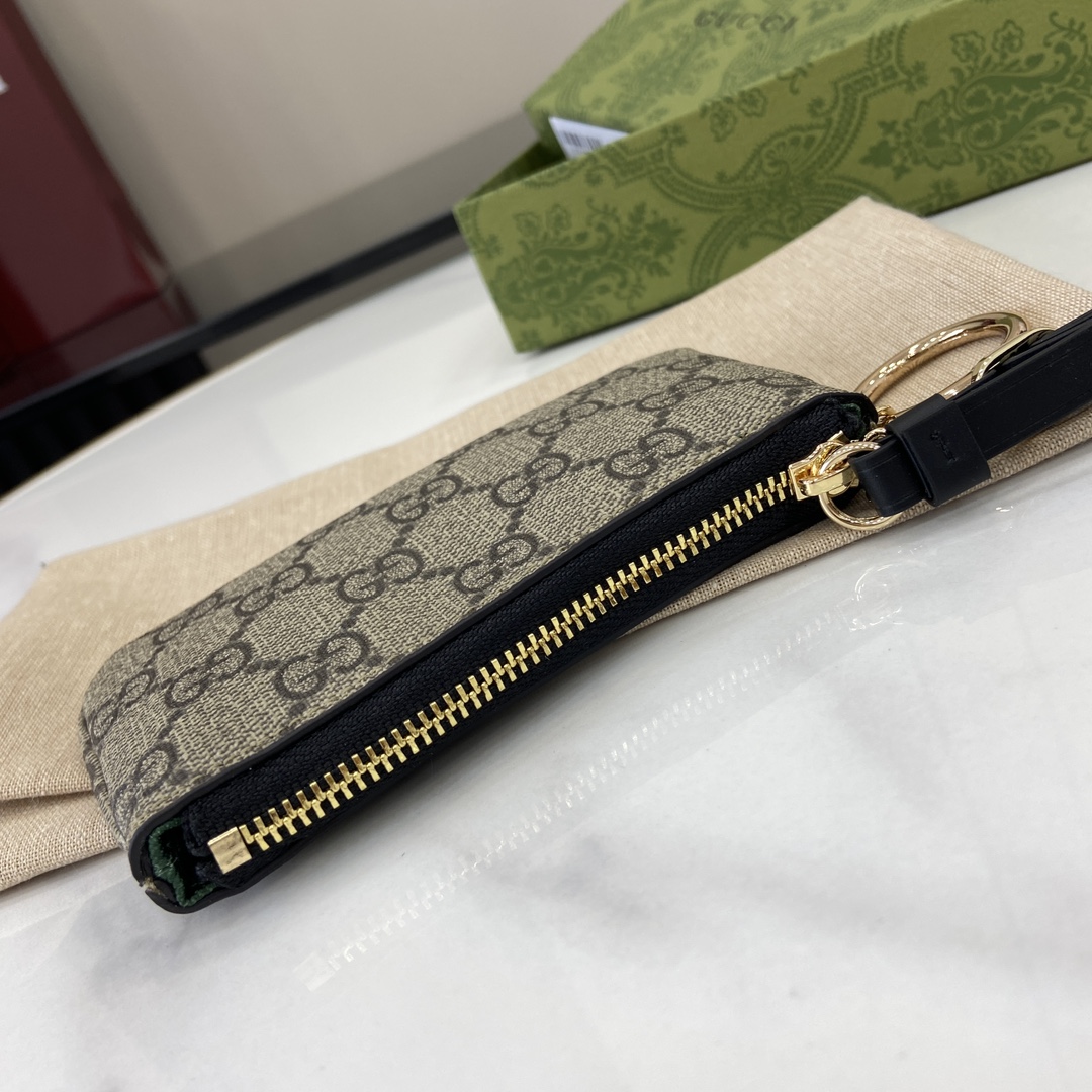 Funda para llaves GG Emblem Gucci - Imagen 6
