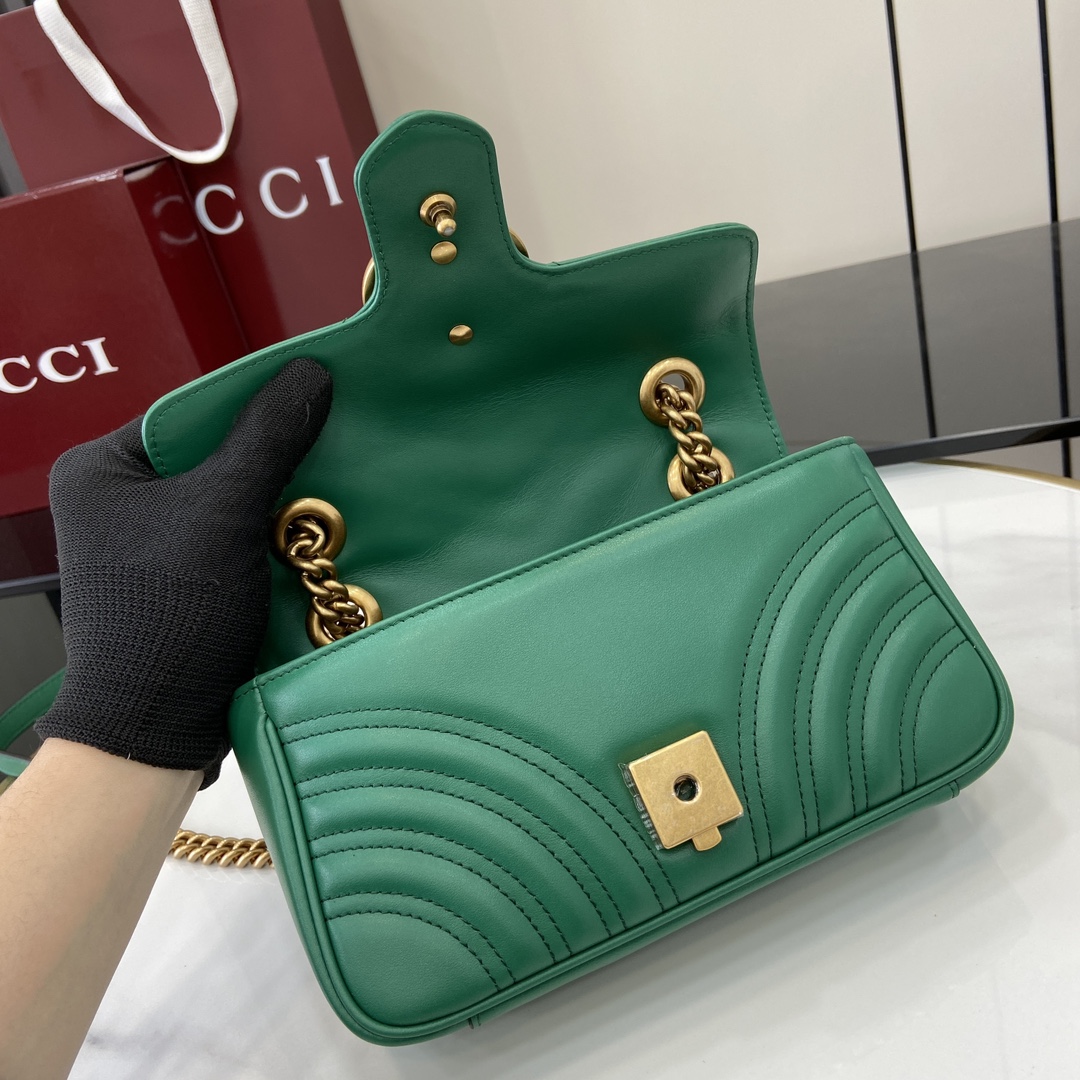 Bolso de hombro GG Marmont tamaño pequeño Gucci - Imagen 8