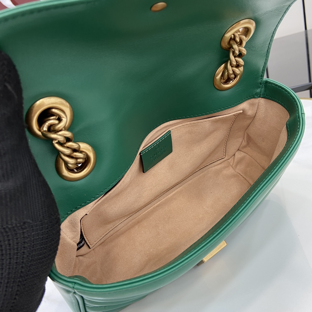 Bolso de hombro GG Marmont tamaño pequeño Gucci - Imagen 10