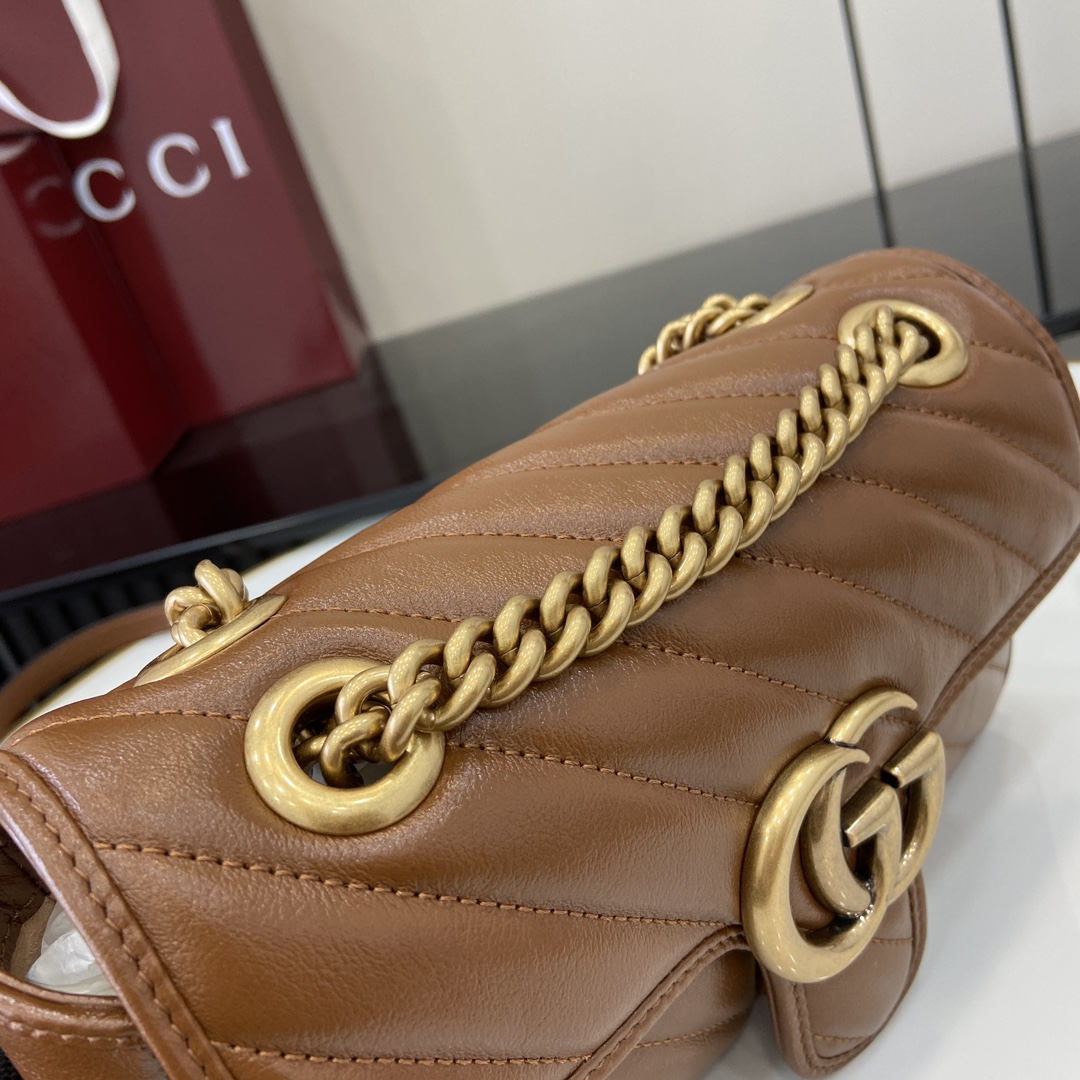 Bolso de hombro GG Marmont tamaño pequeño Gucci - Imagen 6