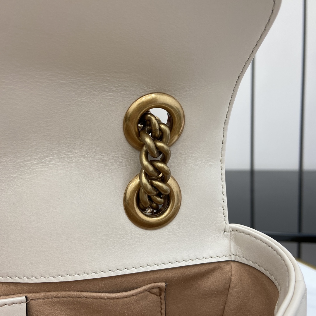 Bolso de hombro GG Marmont tamaño pequeño Gucci - Imagen 12