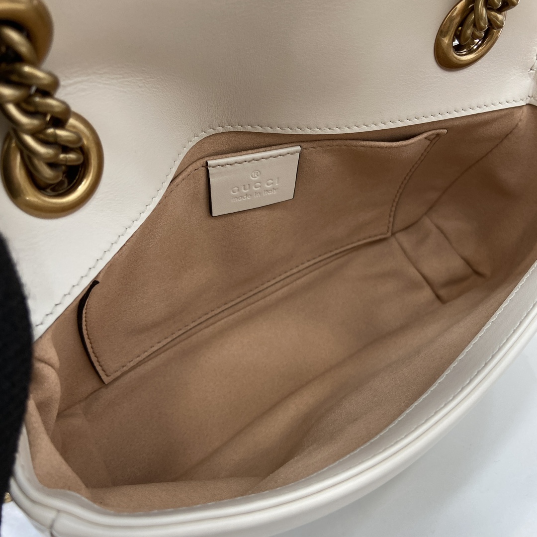 Bolso de hombro GG Marmont tamaño pequeño Gucci - Imagen 11