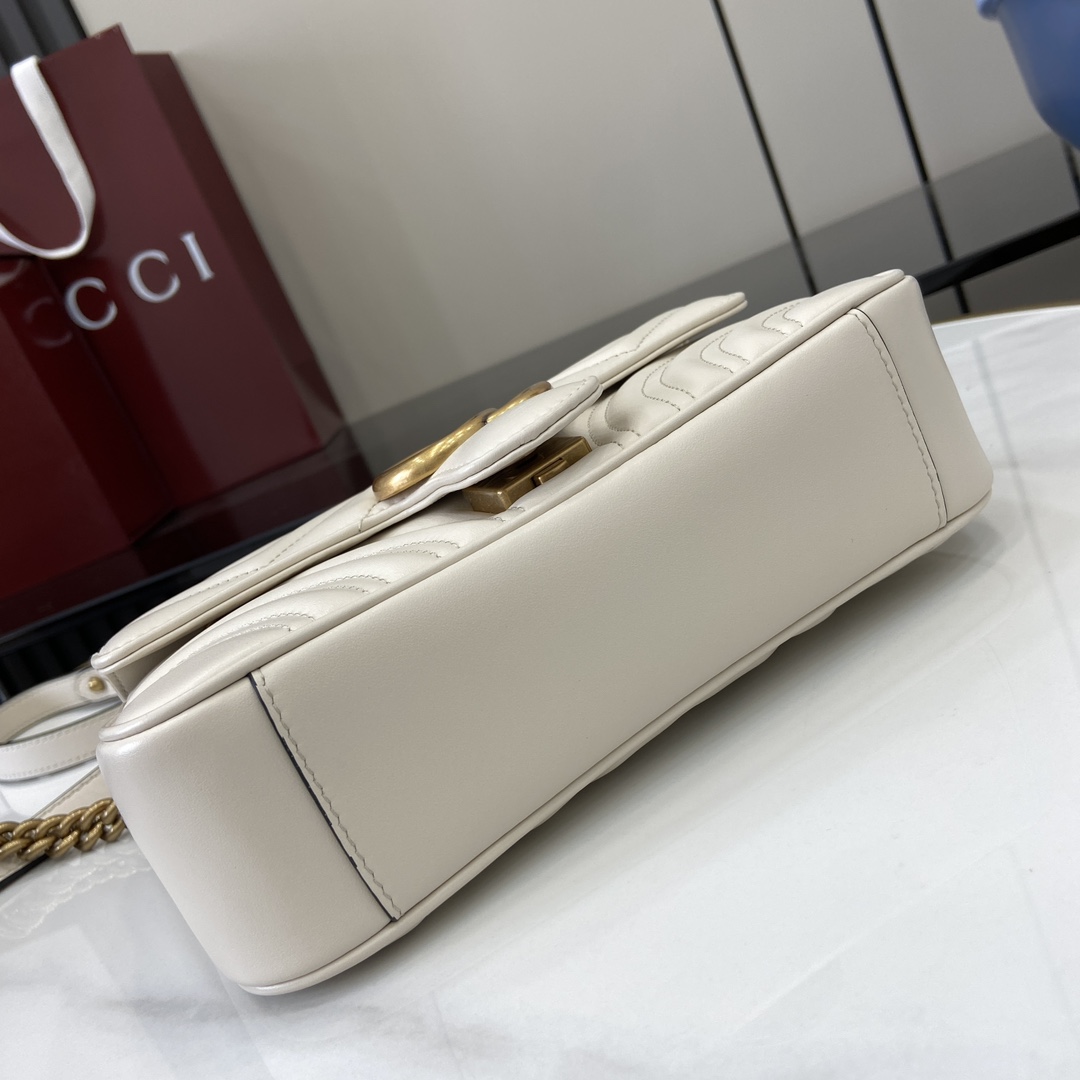 Bolso de hombro GG Marmont tamaño pequeño Gucci - Imagen 4