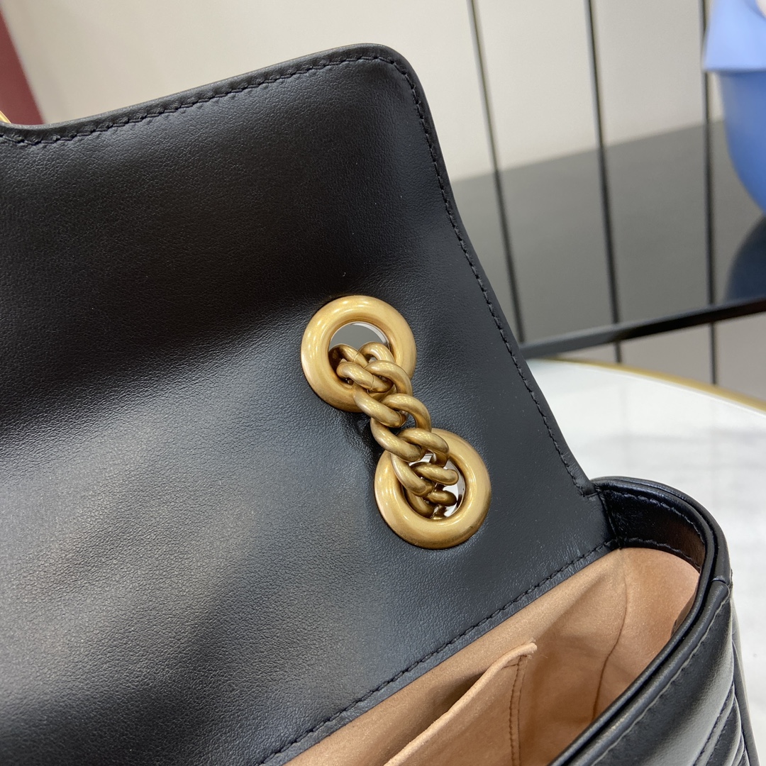 Bolso de hombro GG Marmont tamaño pequeño Gucci - Imagen 11
