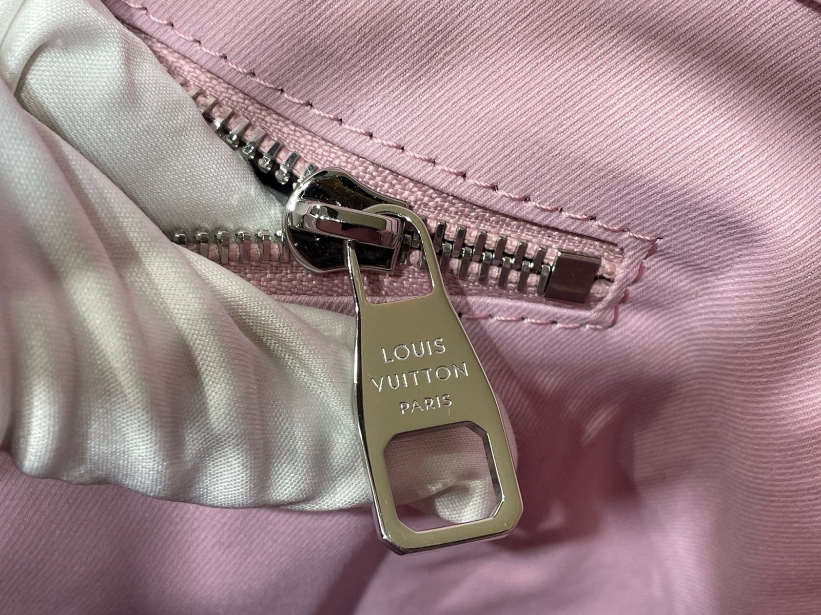 Bolso Shopper Tote MM Louis Vuitton - Imagen 8