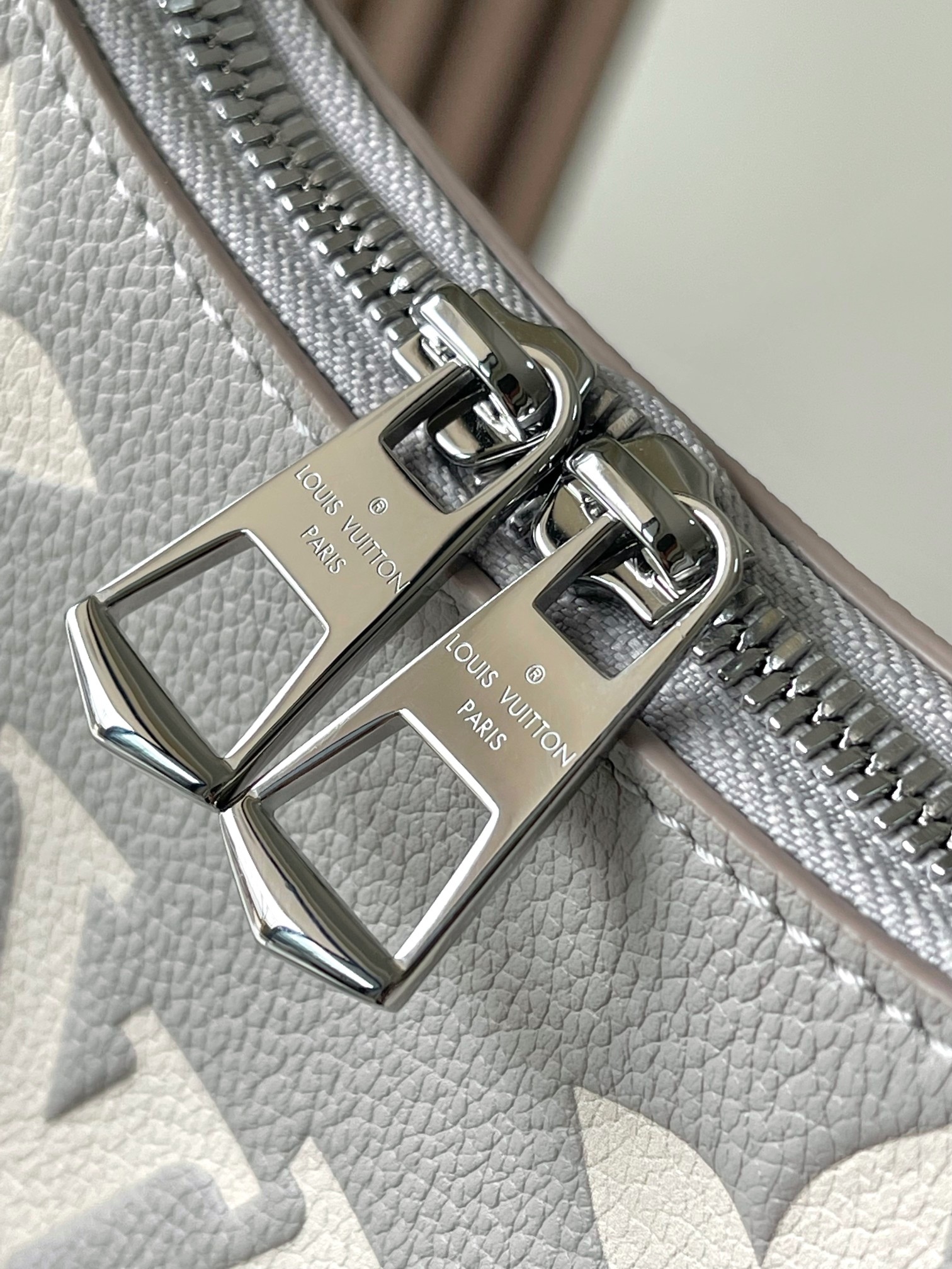 Bolso Boulogne PM Louis Vuitton - Imagen 5