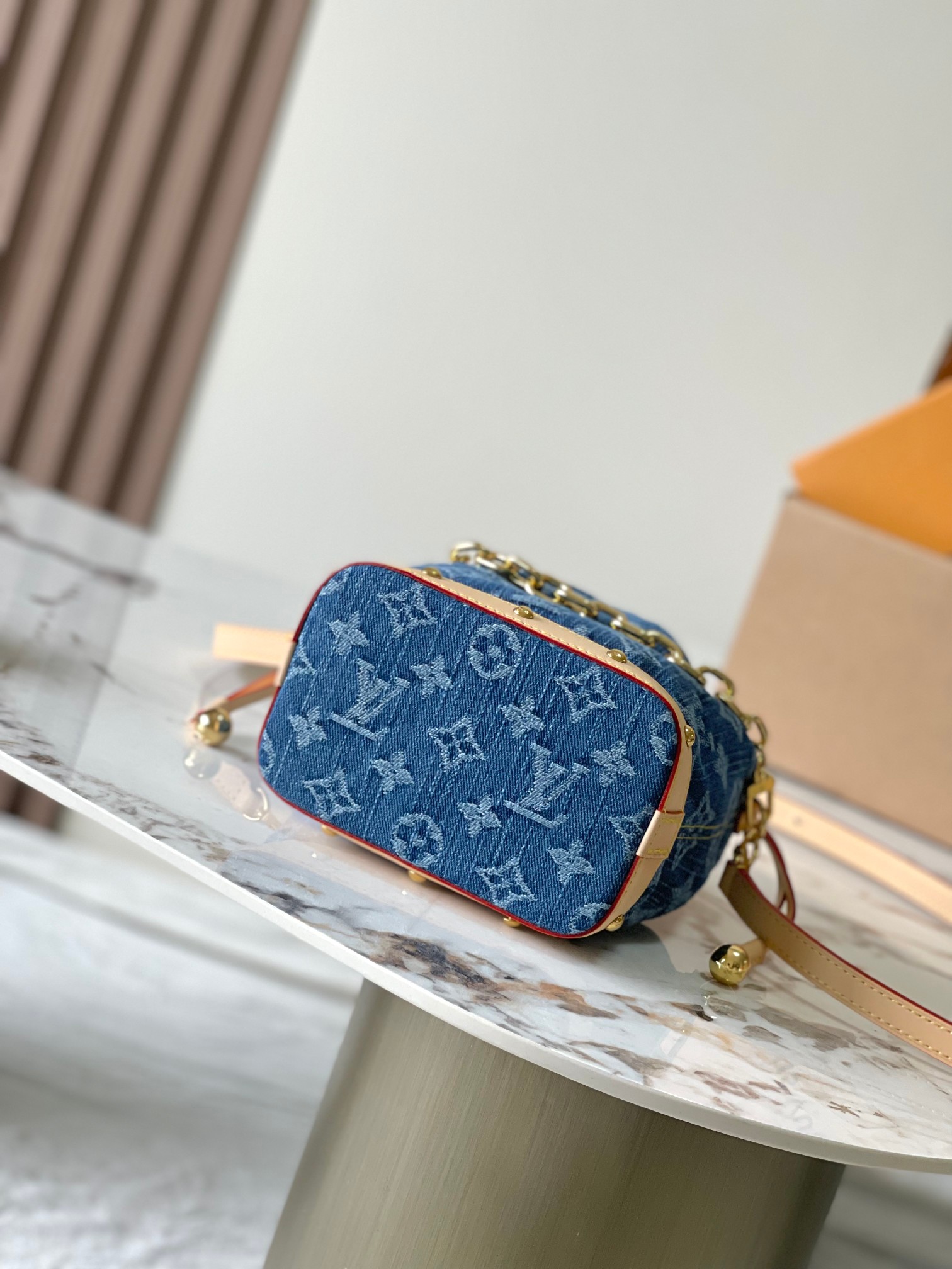 Bolso Nano Noé Louis Vuitton - Imagen 4