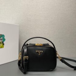 Minibolso Prada Odette de piel