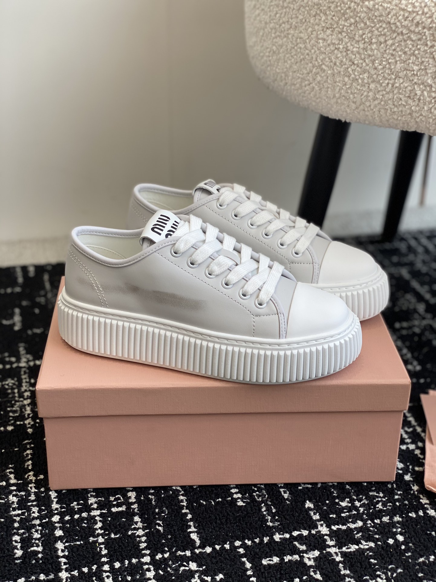 Zapatillas en piel Miu Miu - Imagen 3