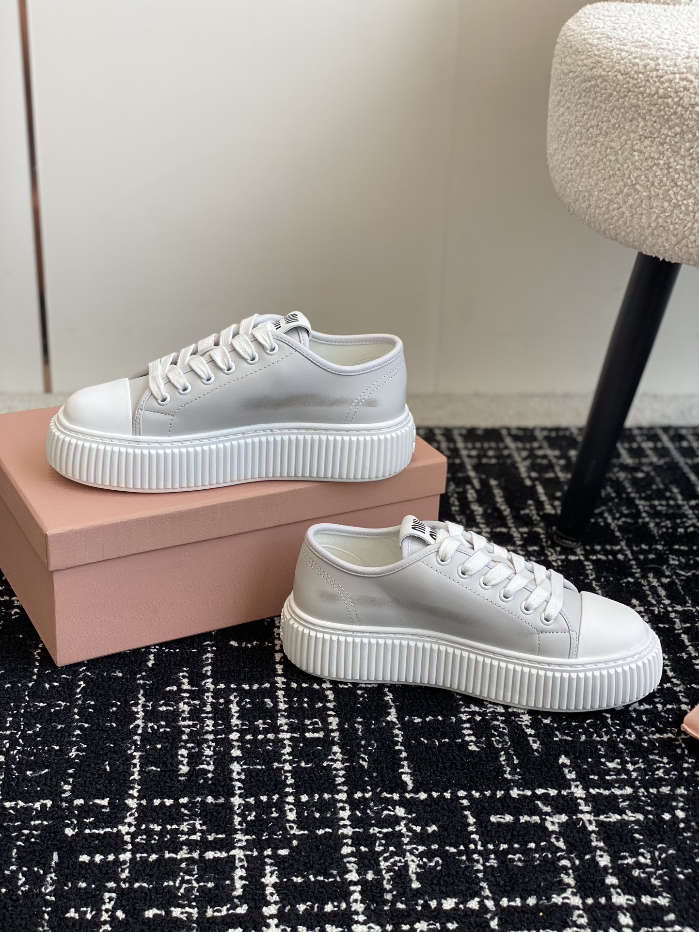 Zapatillas en piel Miu Miu - Imagen 6