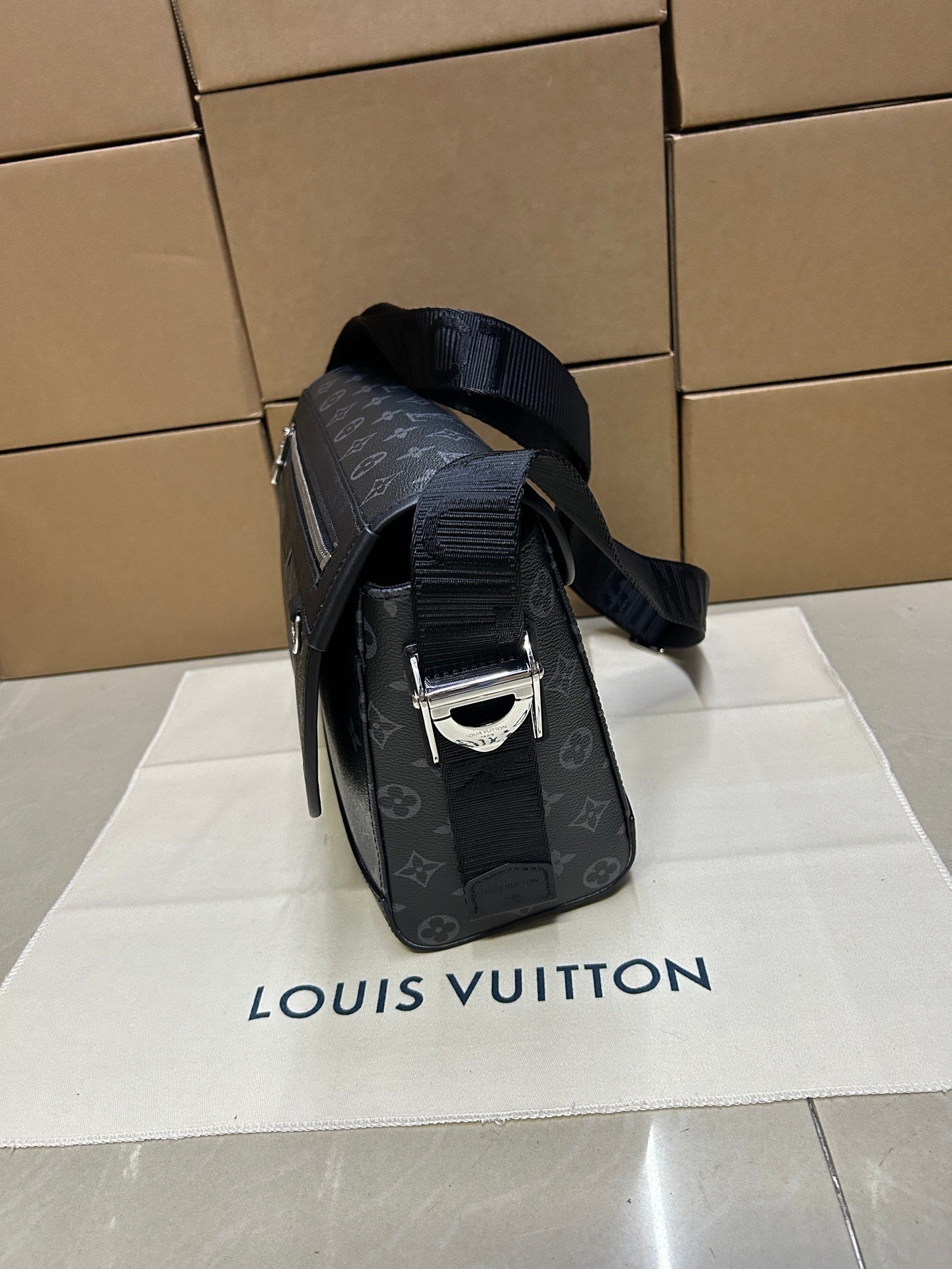 Bolso Messenger Courrier Louis Vuitton - Imagen 2