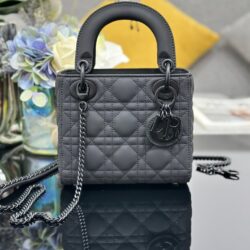 Bolso mini Lady Dior Ultramatte