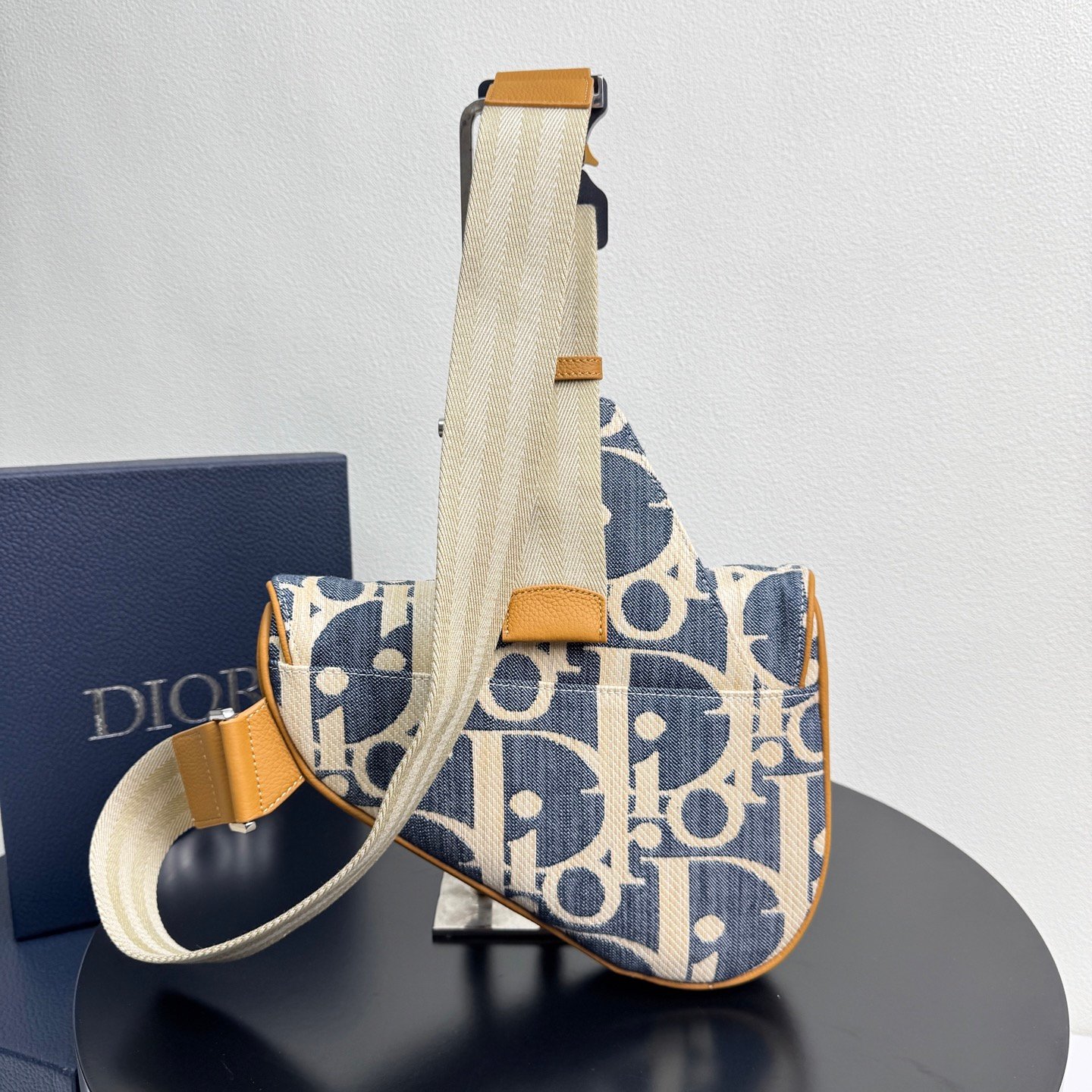 Bolso Saddle Dior Hit The Road - Imagen 3
