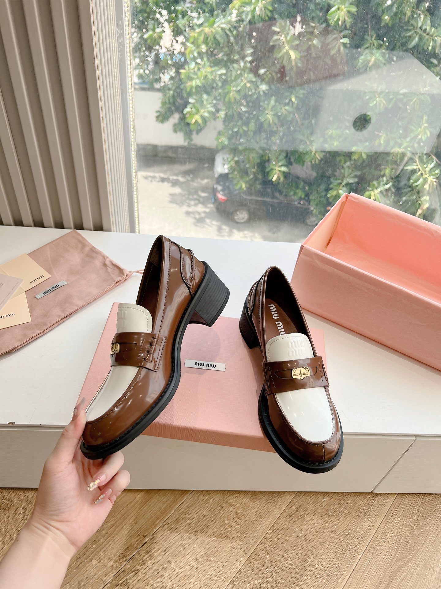 Mocasines de piel Miu Miu - Imagen 4
