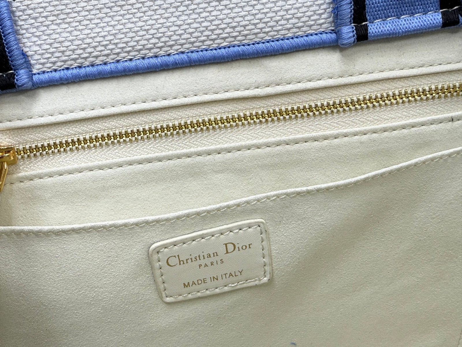 Dior Book Tote mediano con bandolera - Imagen 9