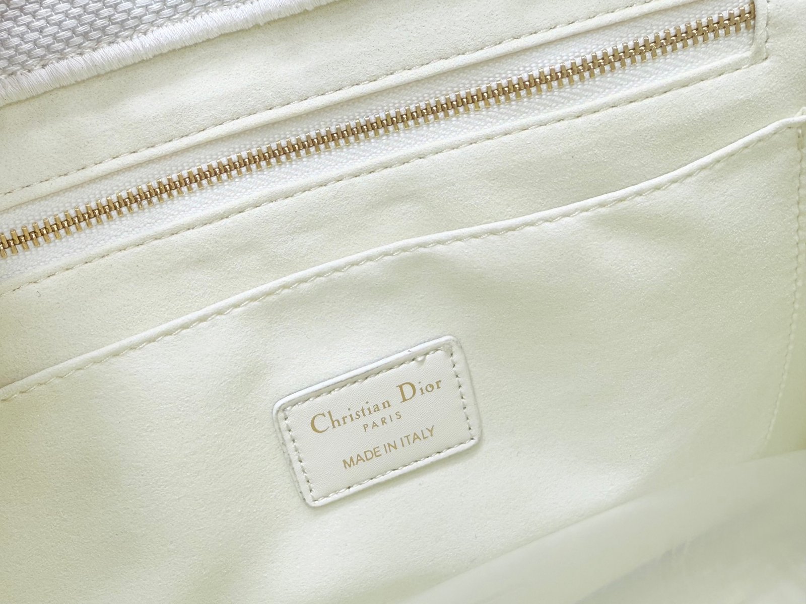 Dior Book Tote mediano con bandolera - Imagen 9