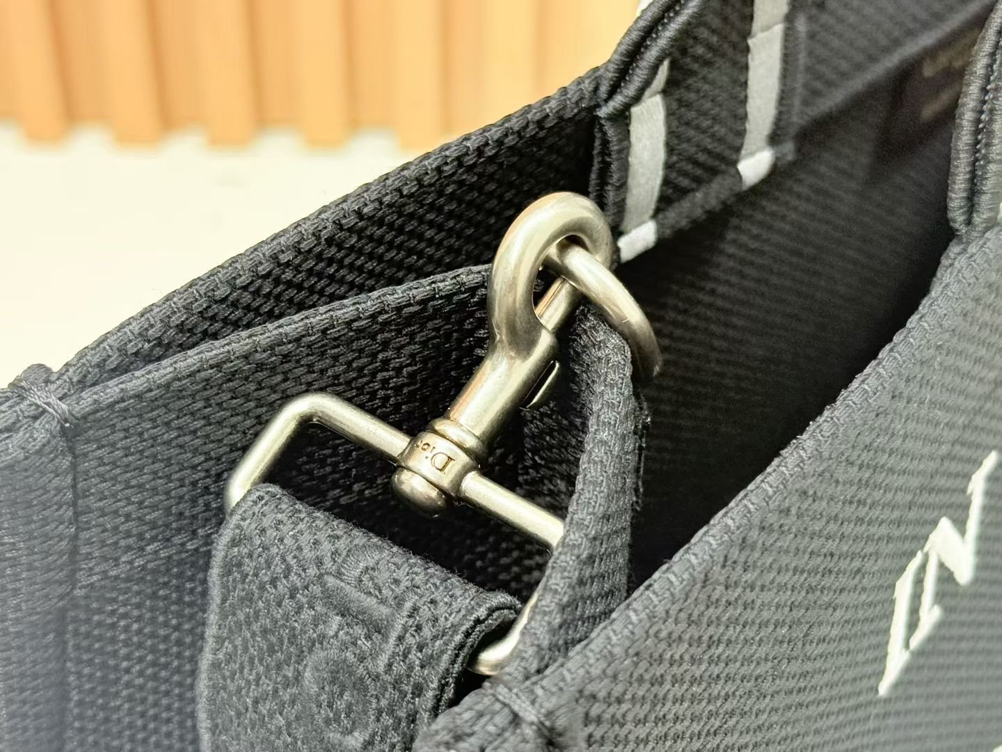 Dior Book Tote grande con bandolera - Imagen 5
