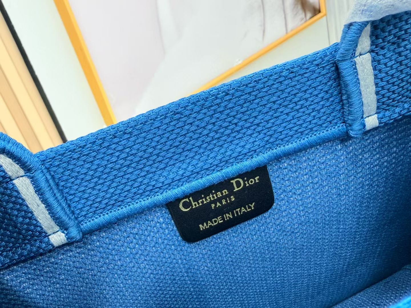 Dior Book Tote pequeño con bandolera - Imagen 9