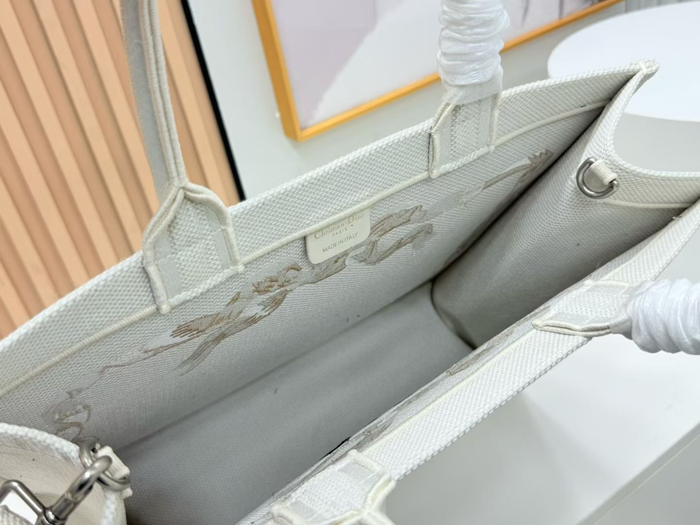 Dior Book Tote grande con bandolera - Imagen 8